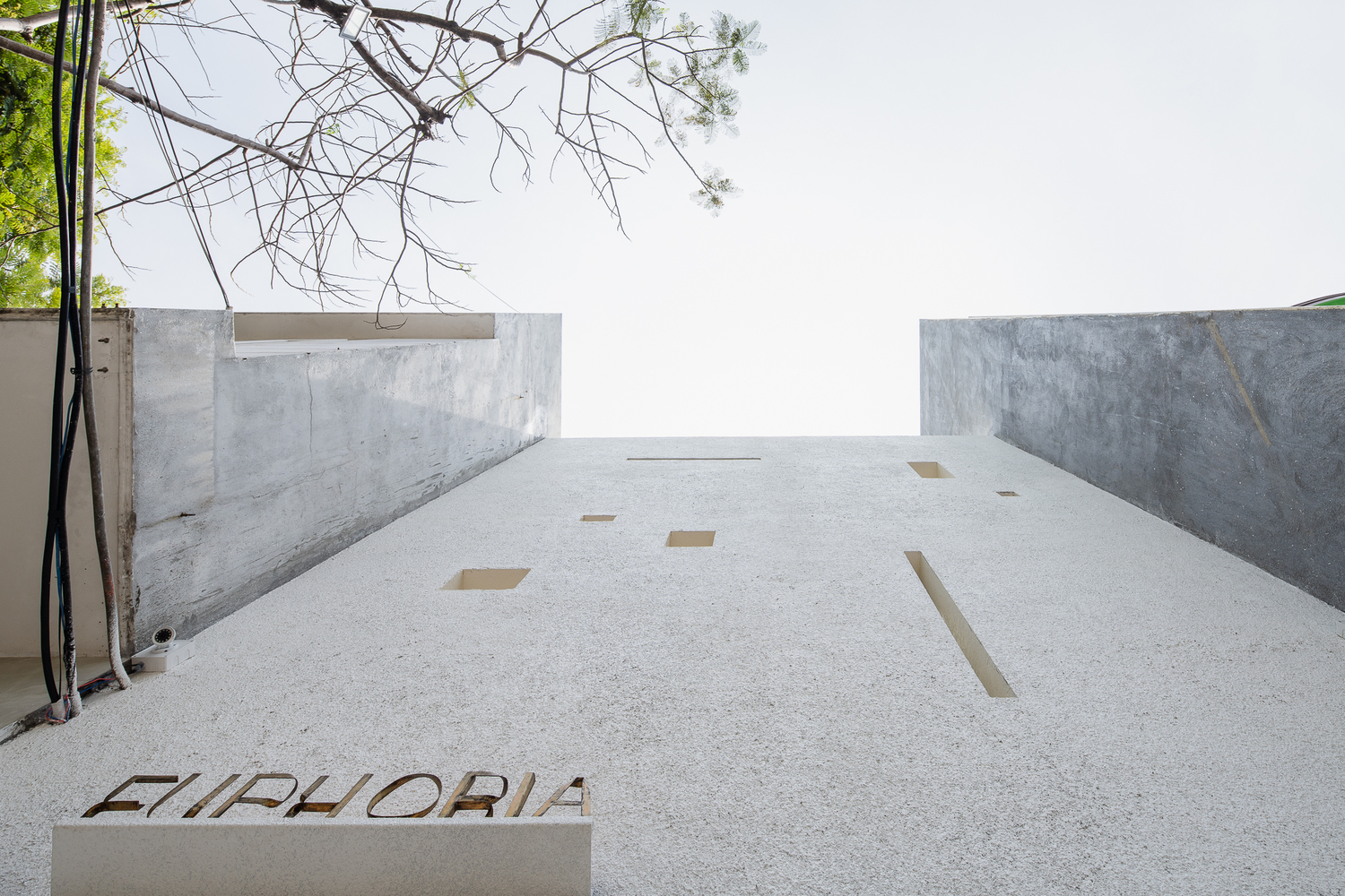 越南 Da Nang Euphoria Bridal Gallery 时尚婚纱店设计-34