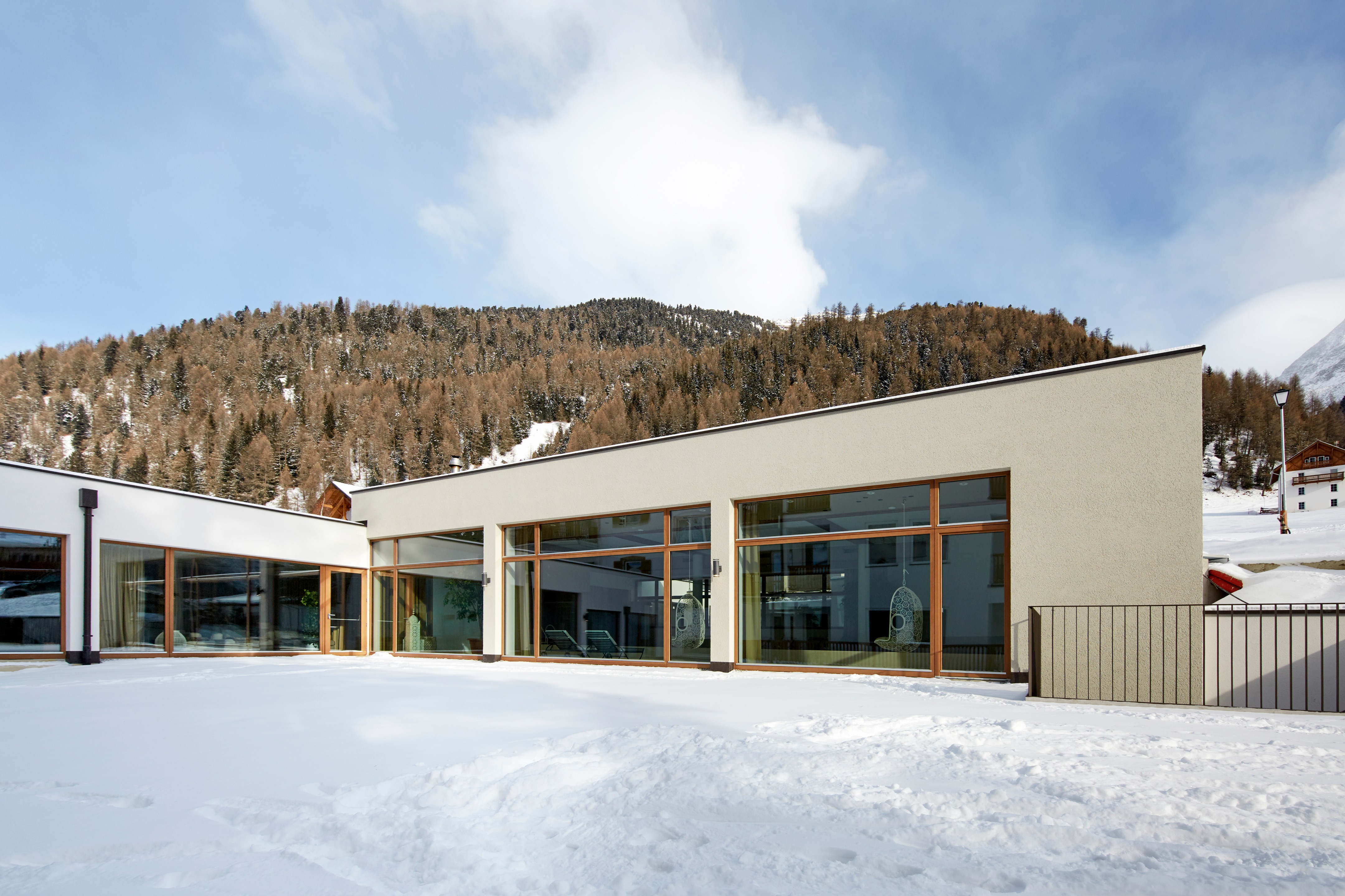 晶莹剔透的水疗酒店 | 泳池、桑拿、放松空间-19