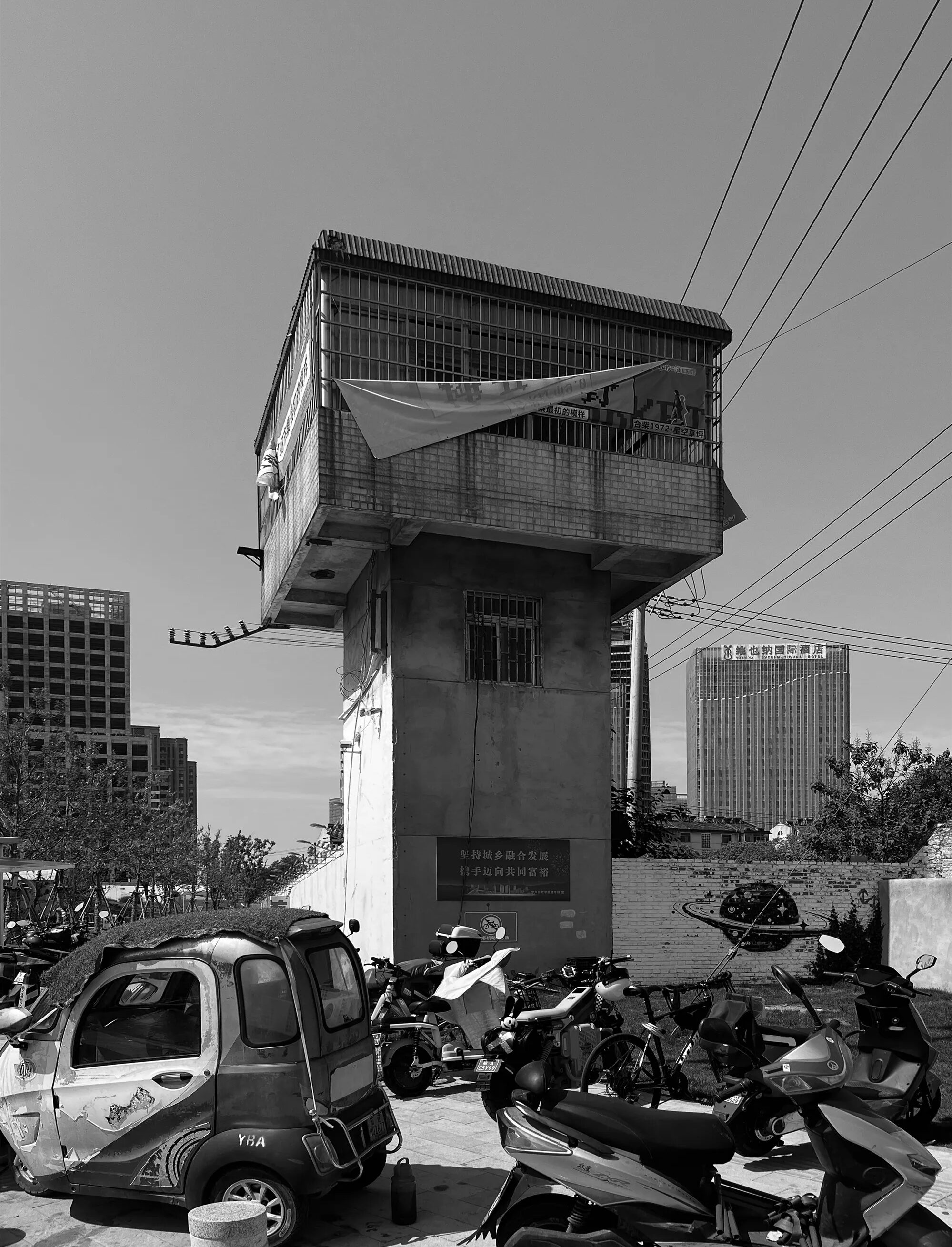 一间很小的24h书店丨中国合肥丨实在建筑设计工作室-13