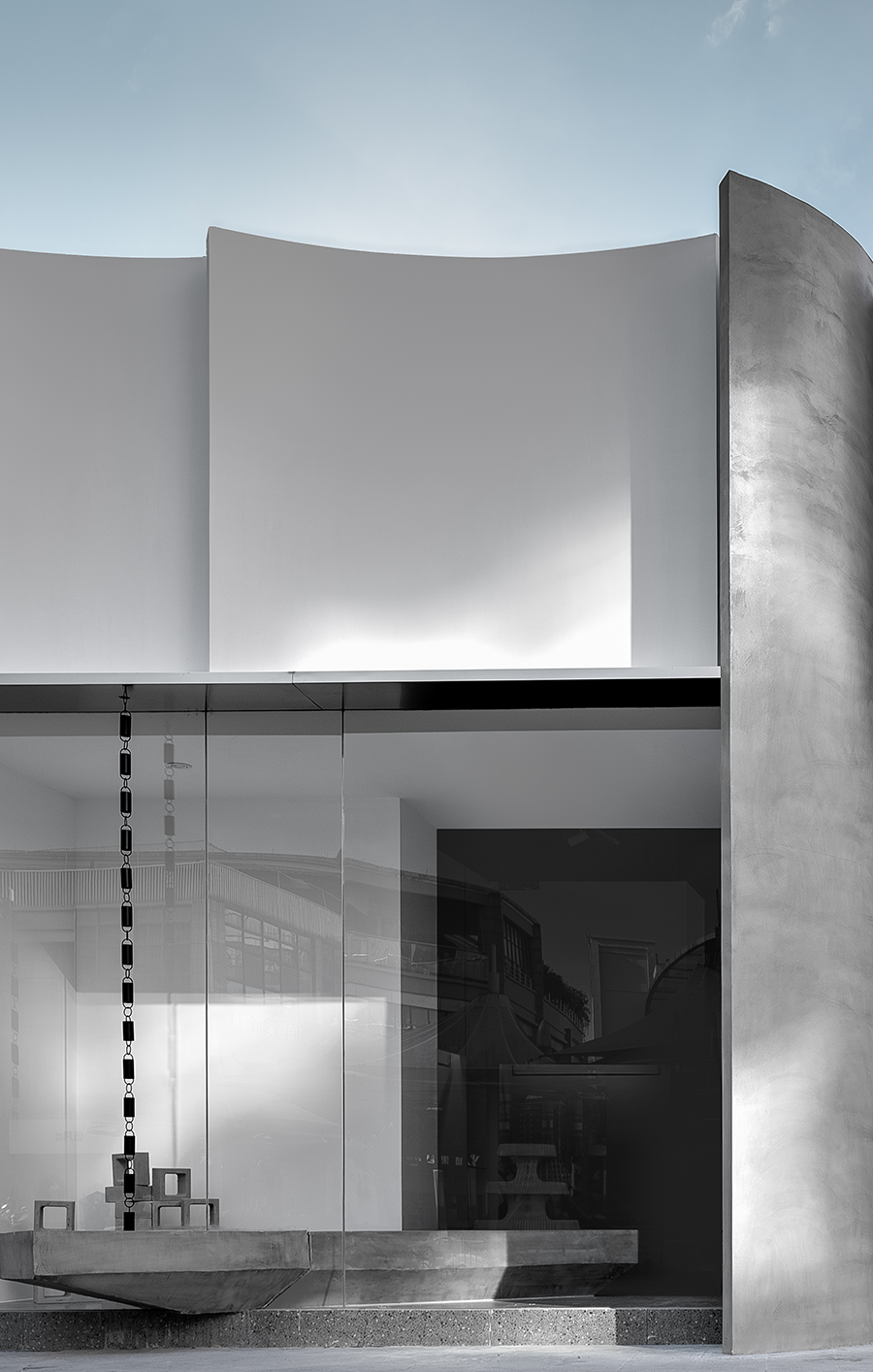 电影胶片般的动态感服饰店设计丨中国苏州丨苏州市不止设计顾问有限公司-37