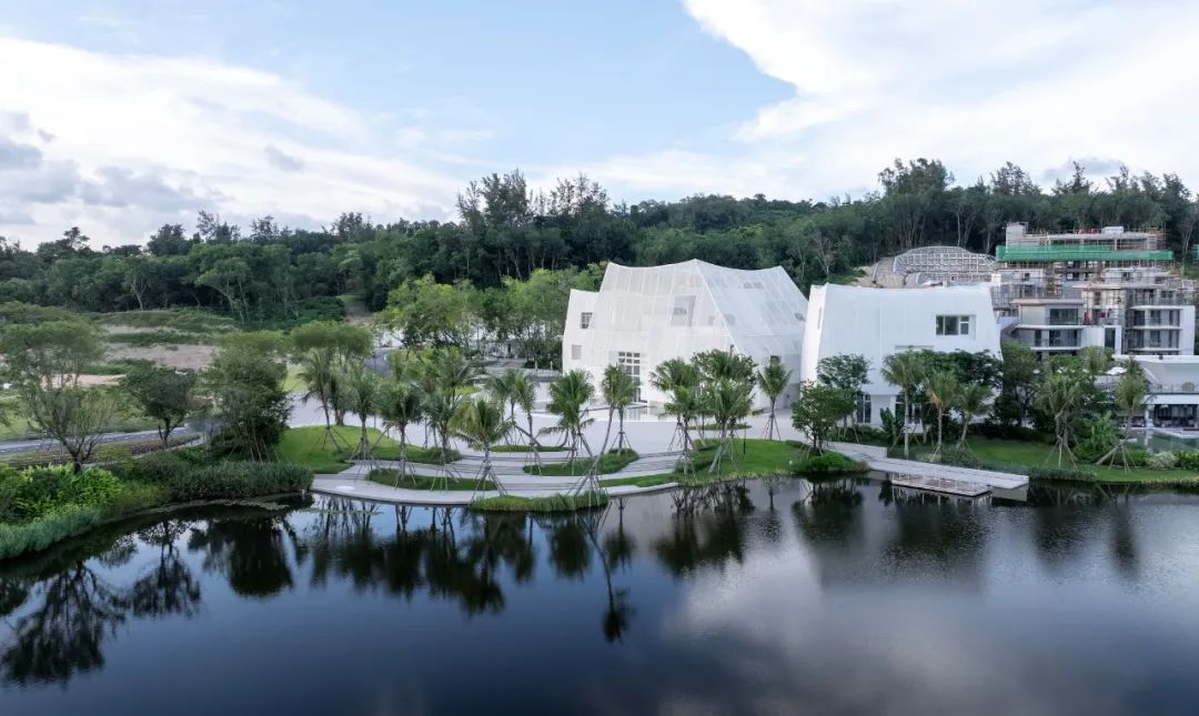 玉山岚峰 正大太阳河咖啡小镇艺术中心丨中国海口丨Wutopia Lab俞挺-19