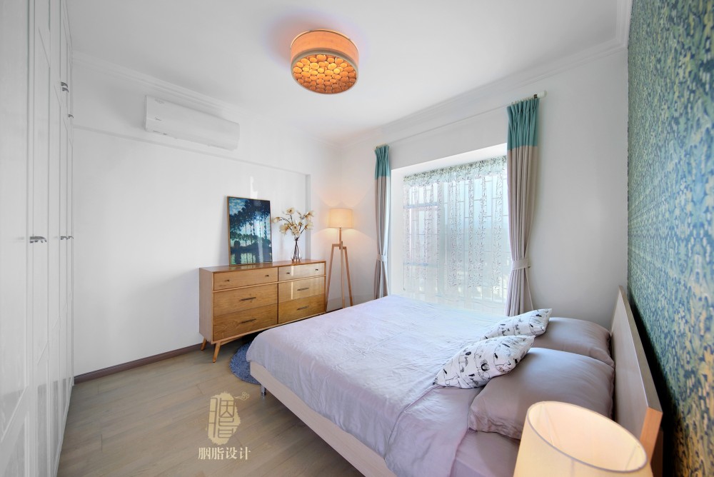 广州润粤大厦北欧风家居设计,原木与彩色的和谐搭配-40