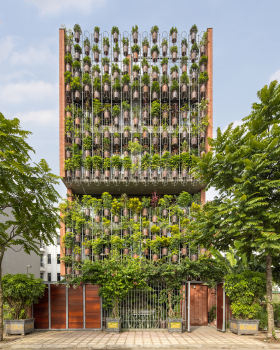 Flying Vegetation / H&P Architects