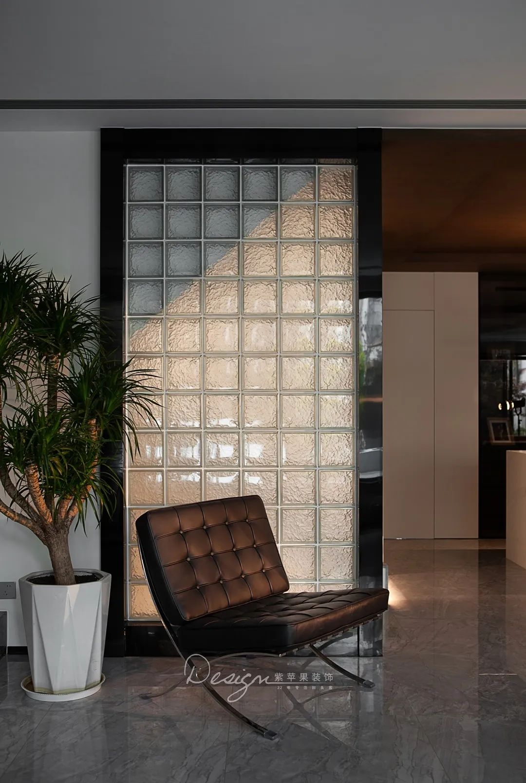 400㎡现代风超现实可居住艺术空间丨紫苹果全案设计-43