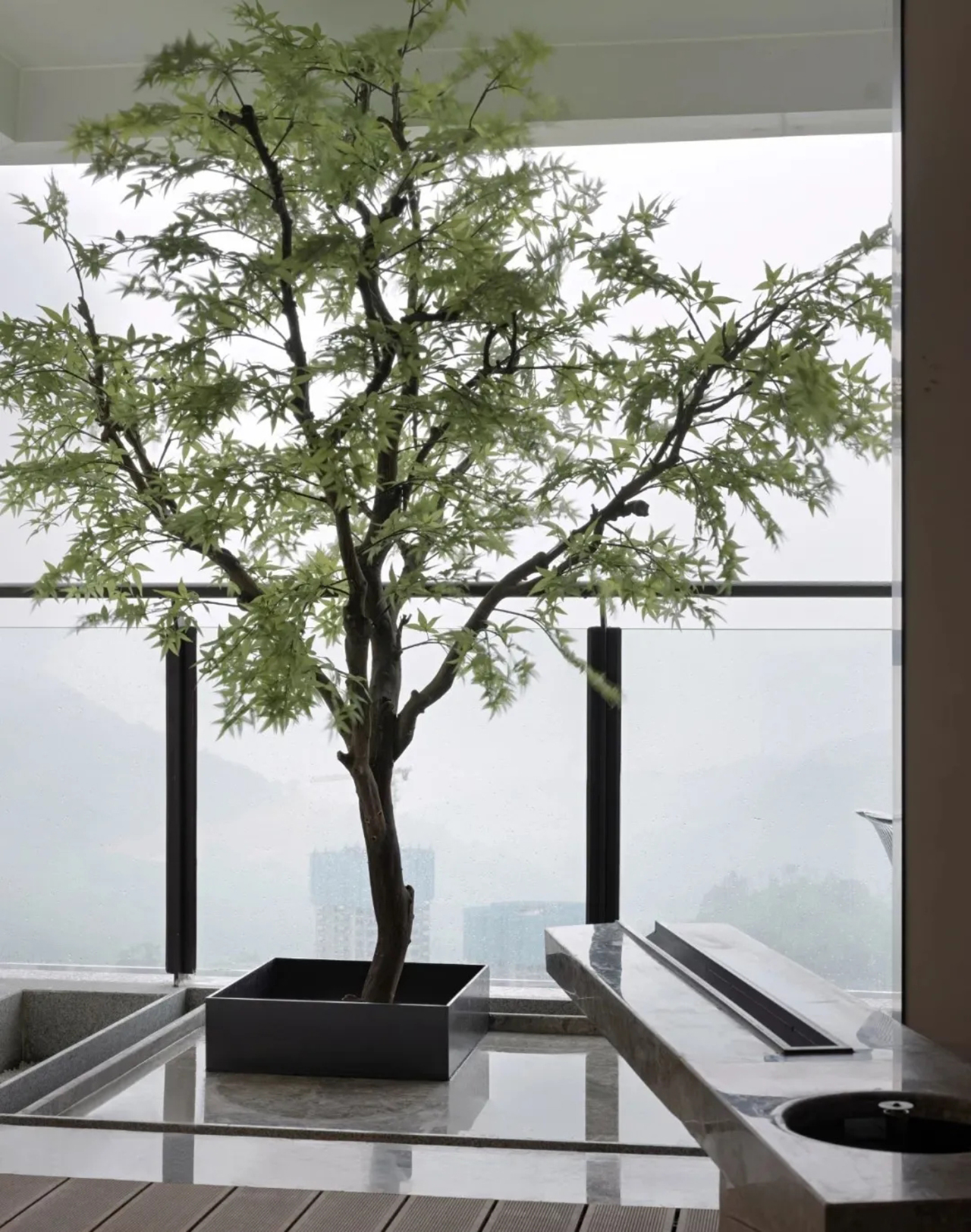 星河山海半岛顶层会所 | 黑与白的极简平衡之道-51