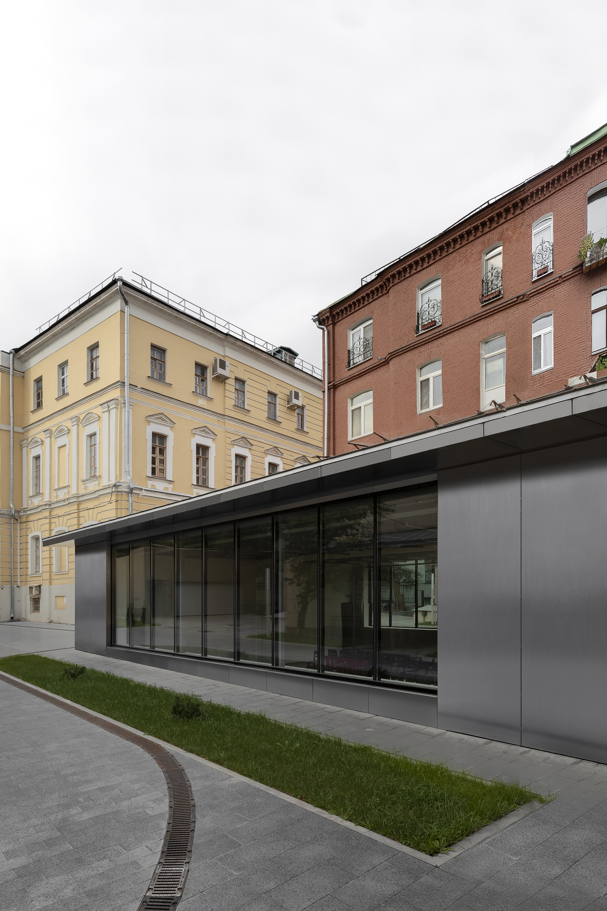 不锈钢展馆丨俄罗斯莫斯科丨Azamat Nyrov,Stas Kozeen-38