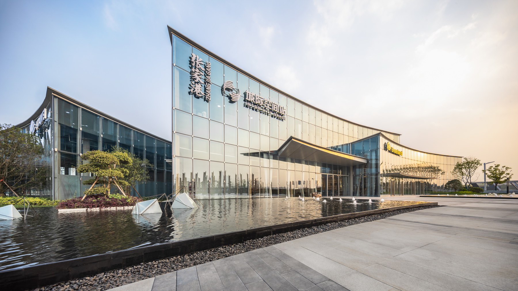 张家港绿地·高铁新城展示中心丨翰方设计-22