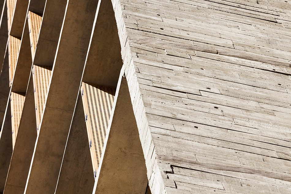 VERTICAL ITAIM studio mk27-10