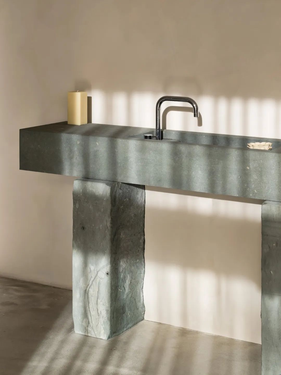 Lilian Von Trapp 珠宝旗舰店设计-57