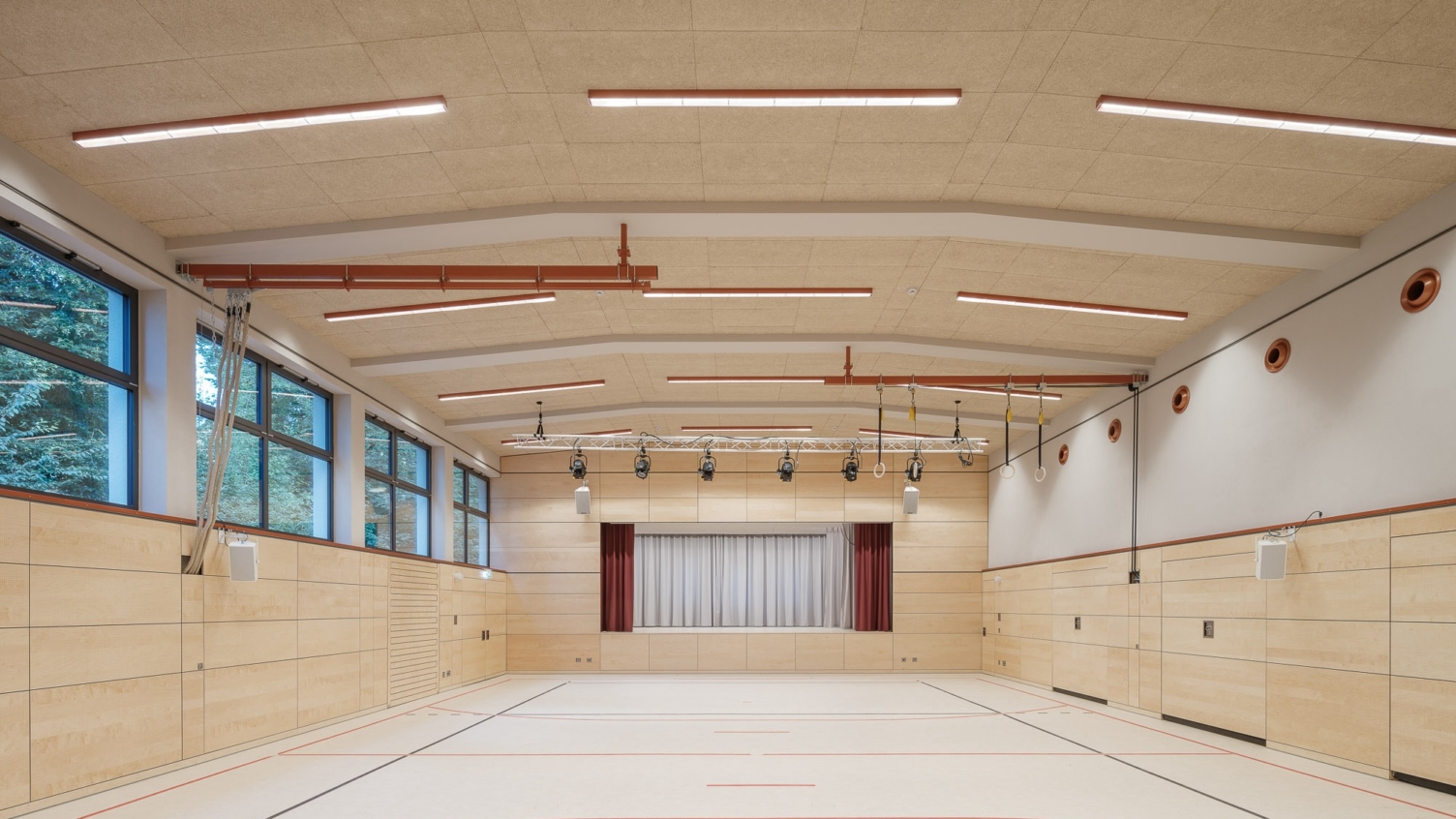 Generalsanierung und Anbau an einer Gemeindehalle - buerohauser-0