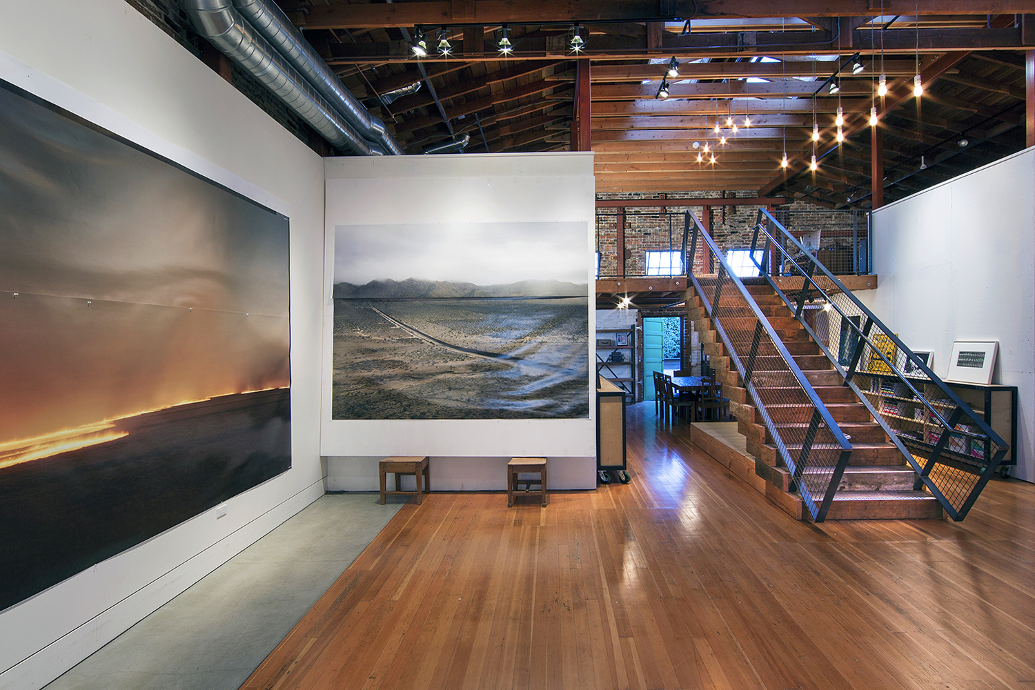 重塑历史 | 摄影师理查德·米斯拉奇的摄影工作室-23