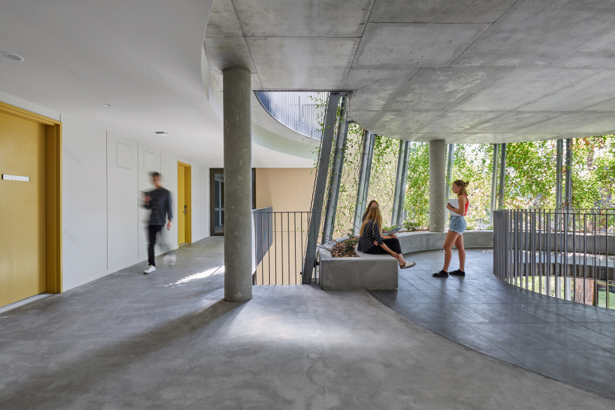St. Catherine’s College Indigenous Student Accommodation / Wilson Architects-24