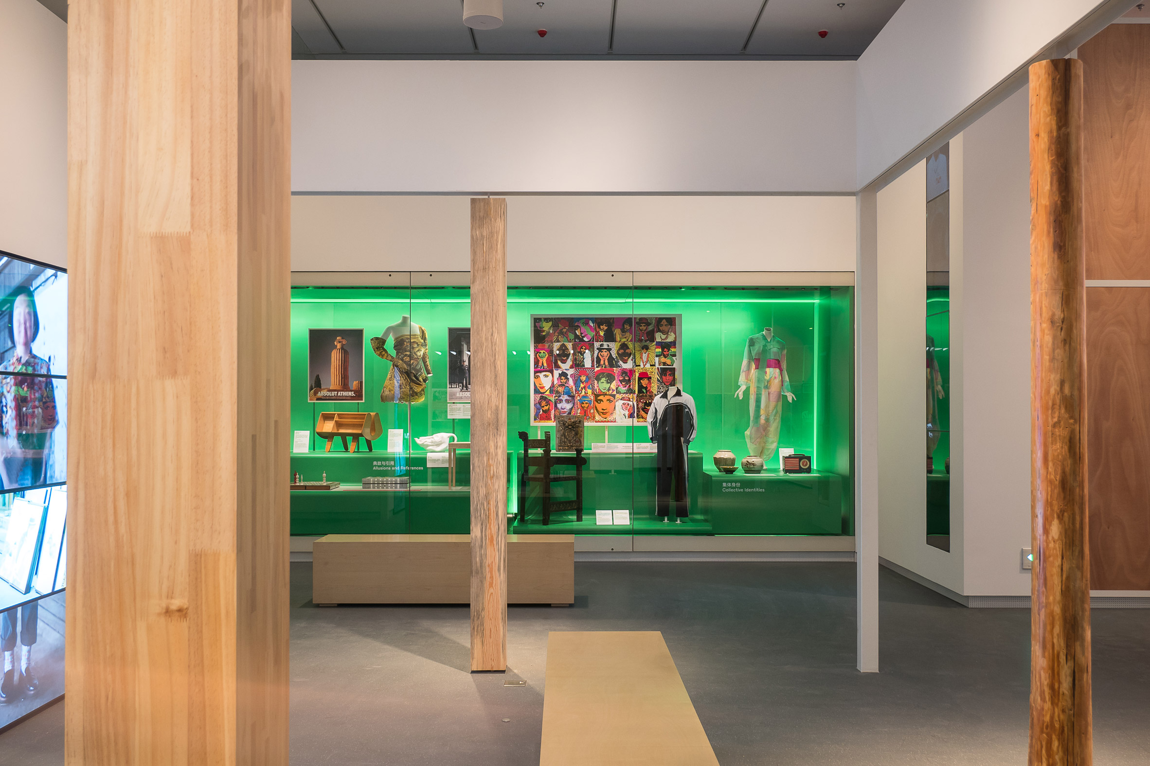 Shenzhen museum surveys design industry's development-11