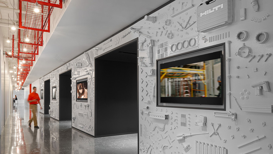 赫兹利北美总部 · 红与黑的科技创意空间-2