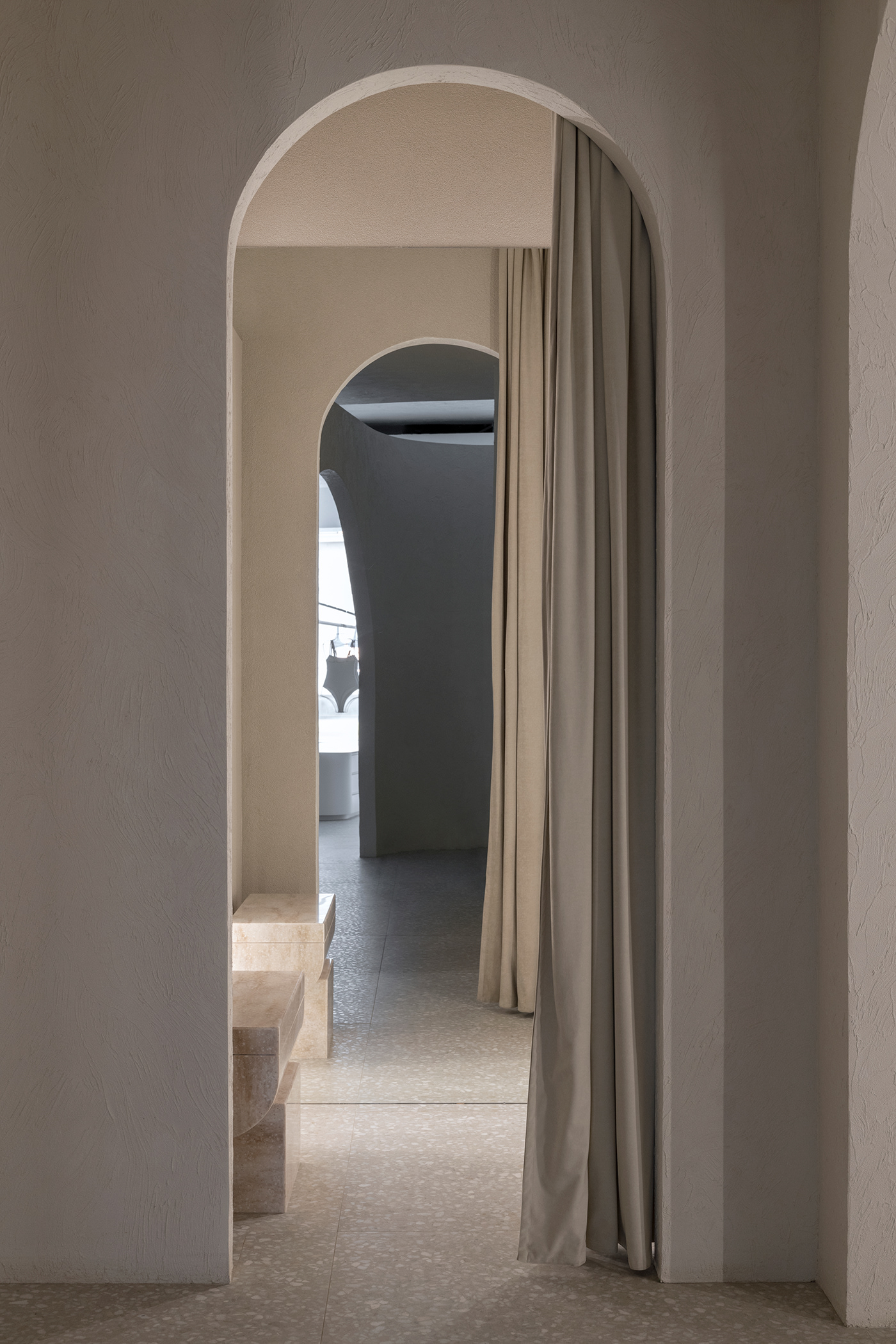 贪婪商店丨俄罗斯丨Roman Gulyaev,Maria Tsakharias-32