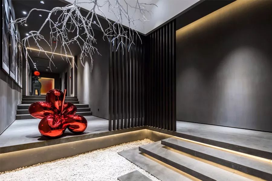 西安合宿酒店 | 红陀螺里的穿越时空艺术之旅-12