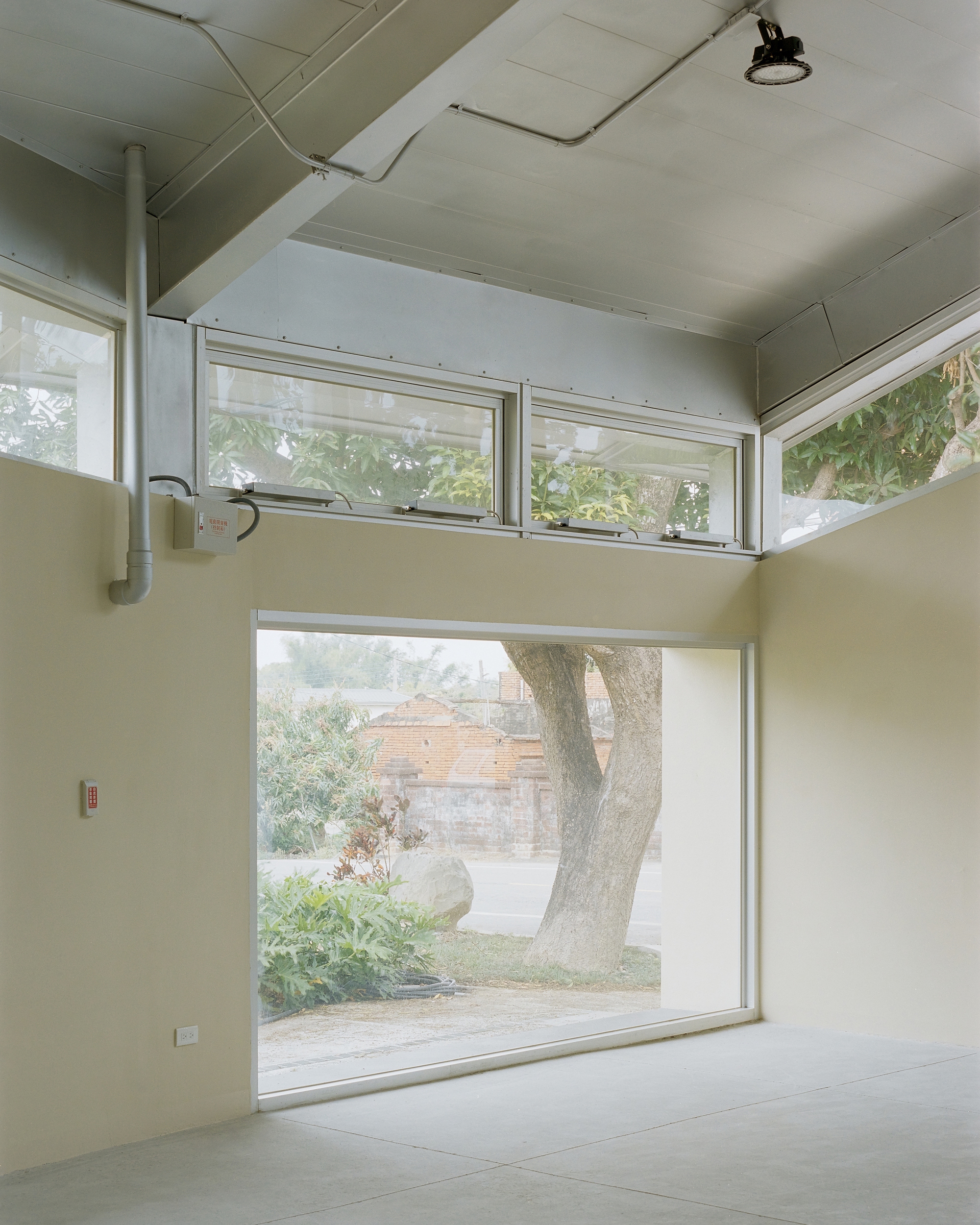 Hilltop House / Office Archipel-14