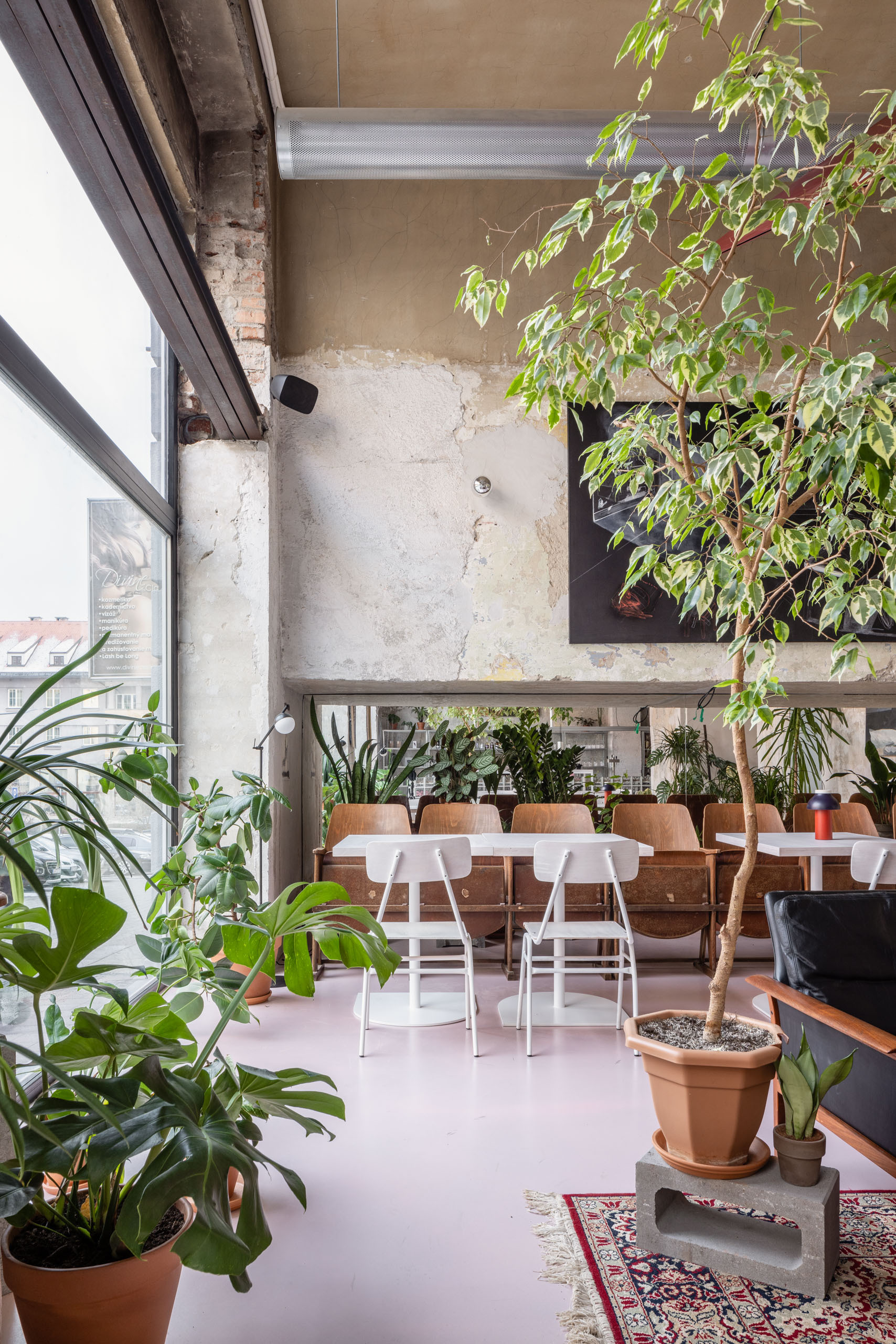 咖啡馆讲解丨Grau Architects-7