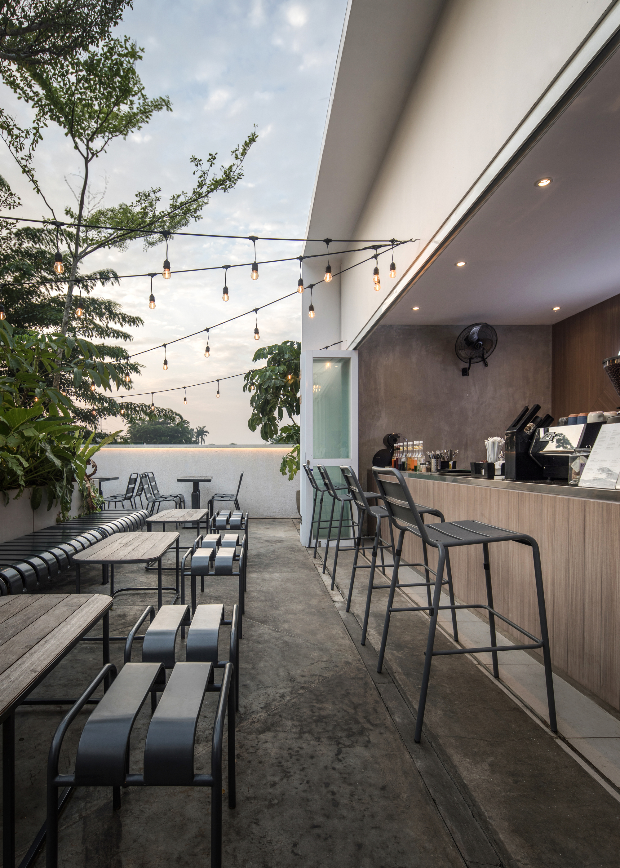 HL Building / BASIO-31