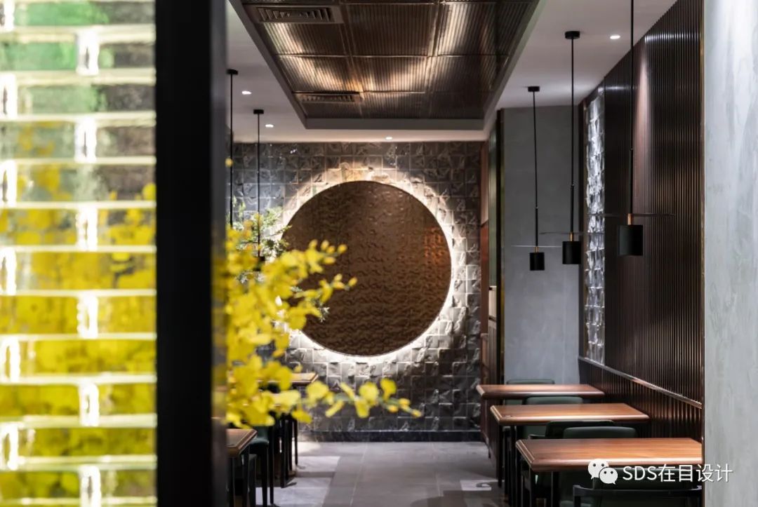 海上明月宴 • 木棉餐厅(时代 CR8 店)丨中国广州丨广州里外文化创意有限公司-8