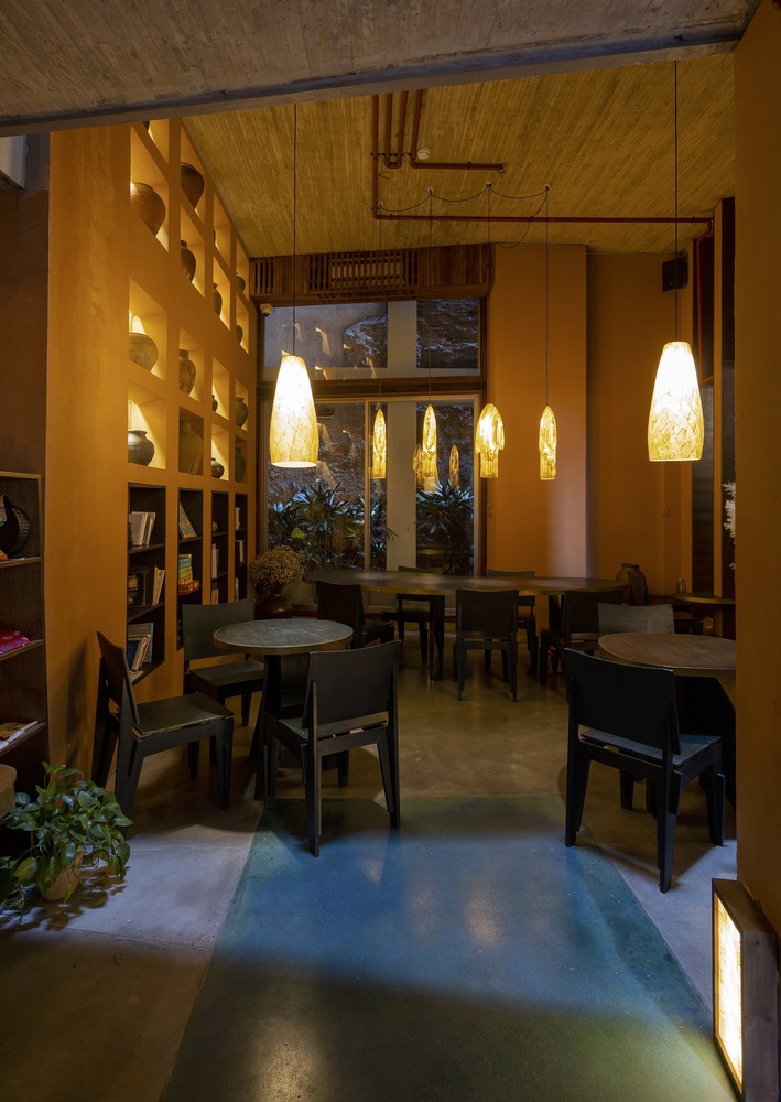 越南迷你酒店“Concon House”悬浮空间设计丨越南河内-21