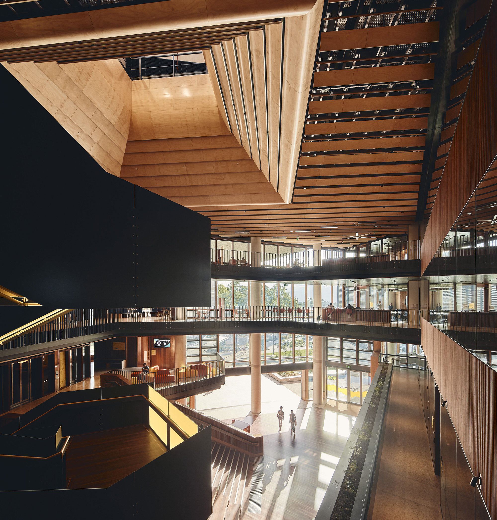 James Cook University Engineering & Innovation Place / KIRK Studio + i4 Architecture + Charles Wright Architects-29
