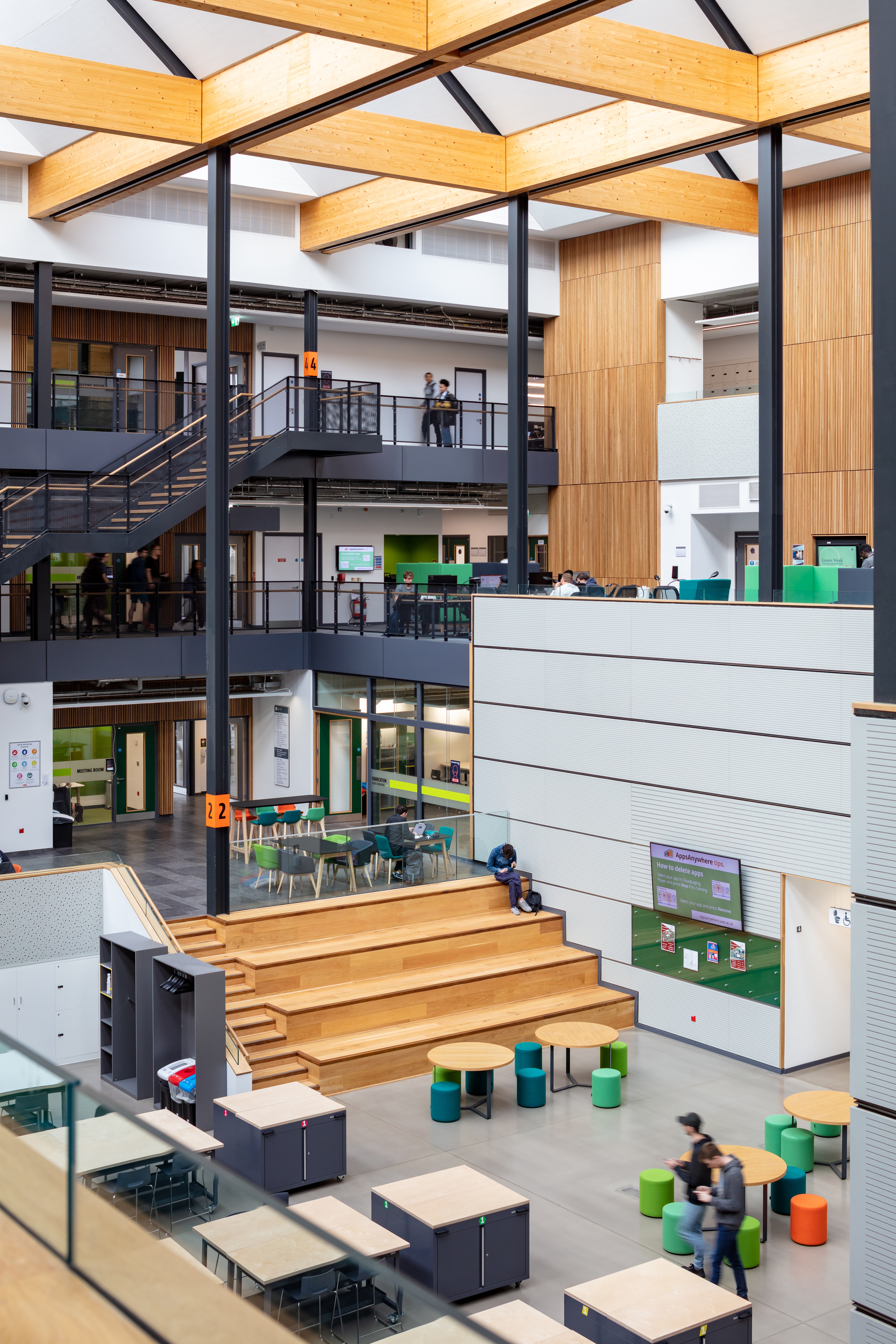 英国布里斯托大学工程学院丨AHR-27