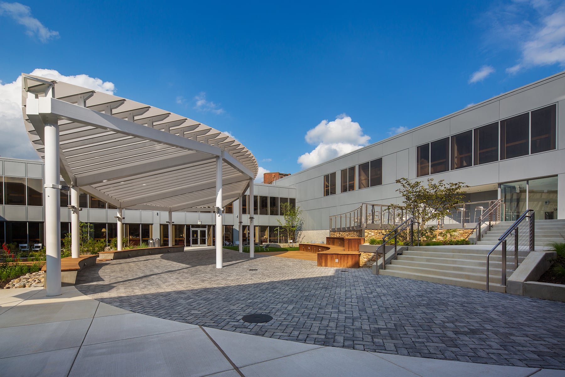 美国 DTCC 斯坦顿庭院改造 | 现代城市与自然的和谐融合-12