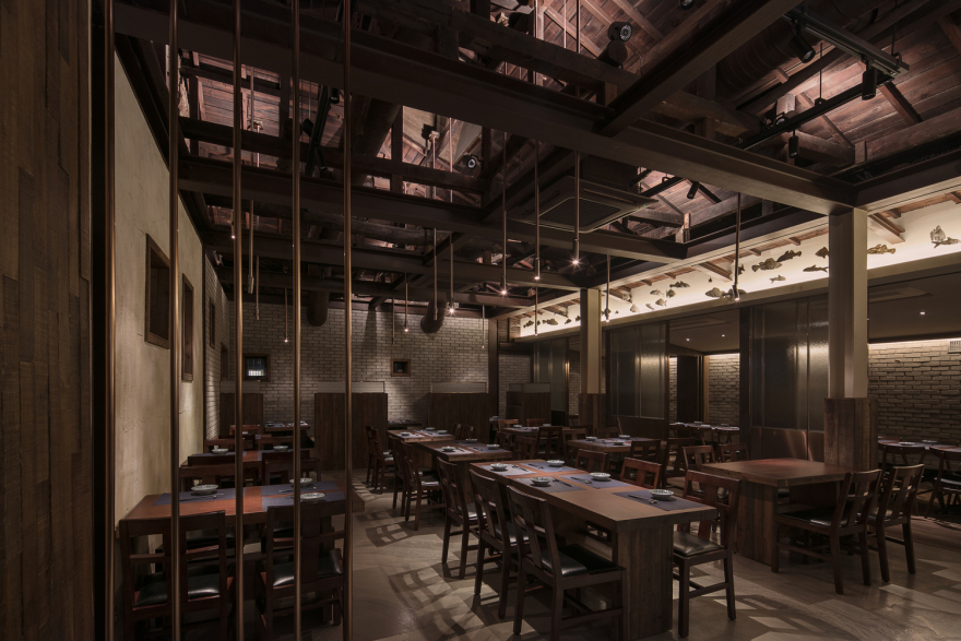 古老与现代共融的 Gwanghwamunhaemul 餐厅设计-43