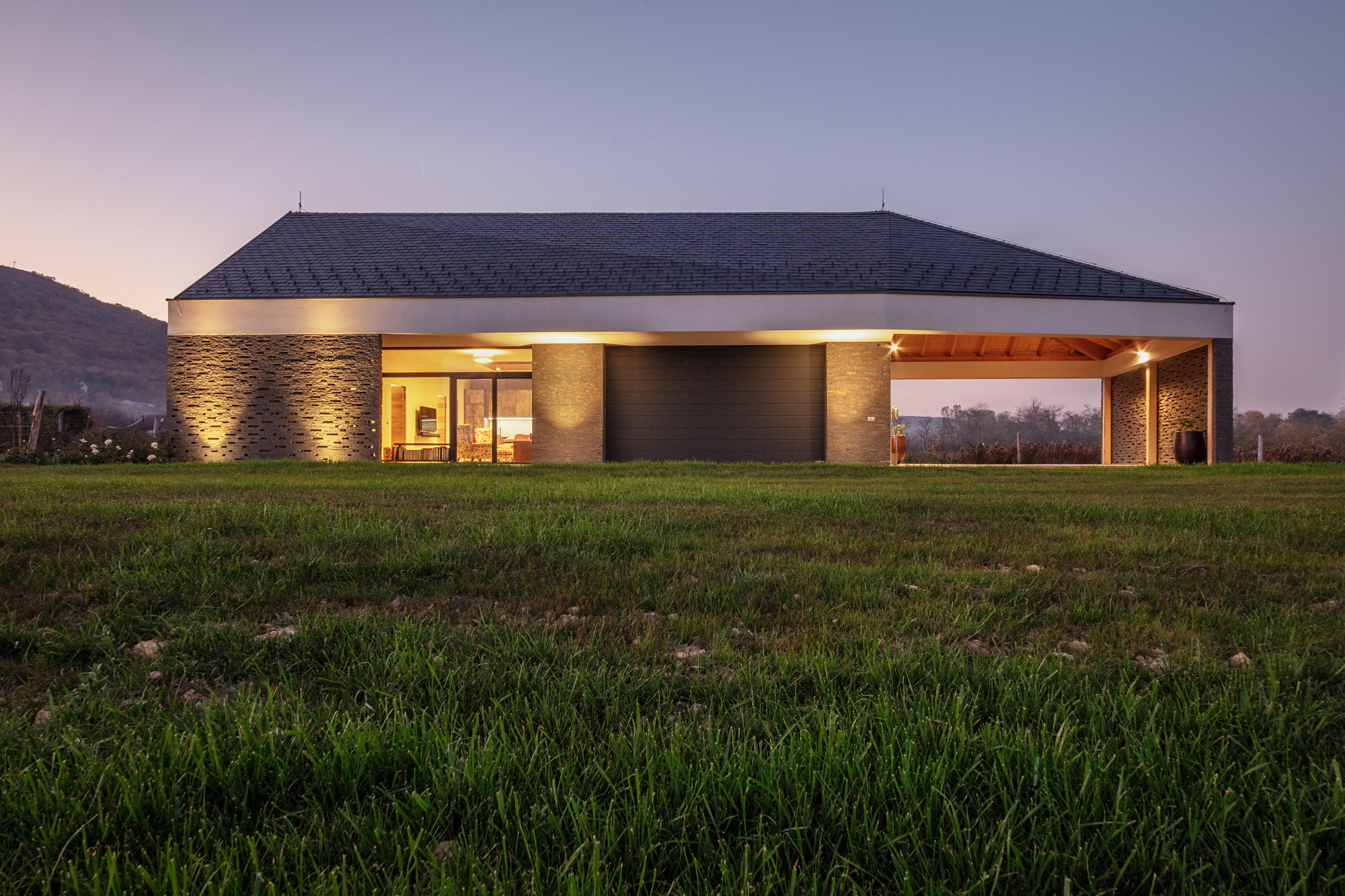 酿酒师之家丨匈牙利丨SAGRA Architects-38