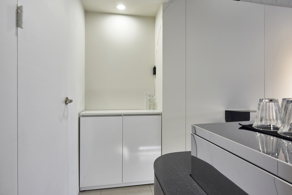 首尔 7 坪咖啡厅，知名设计师打造独特氛围空间-10