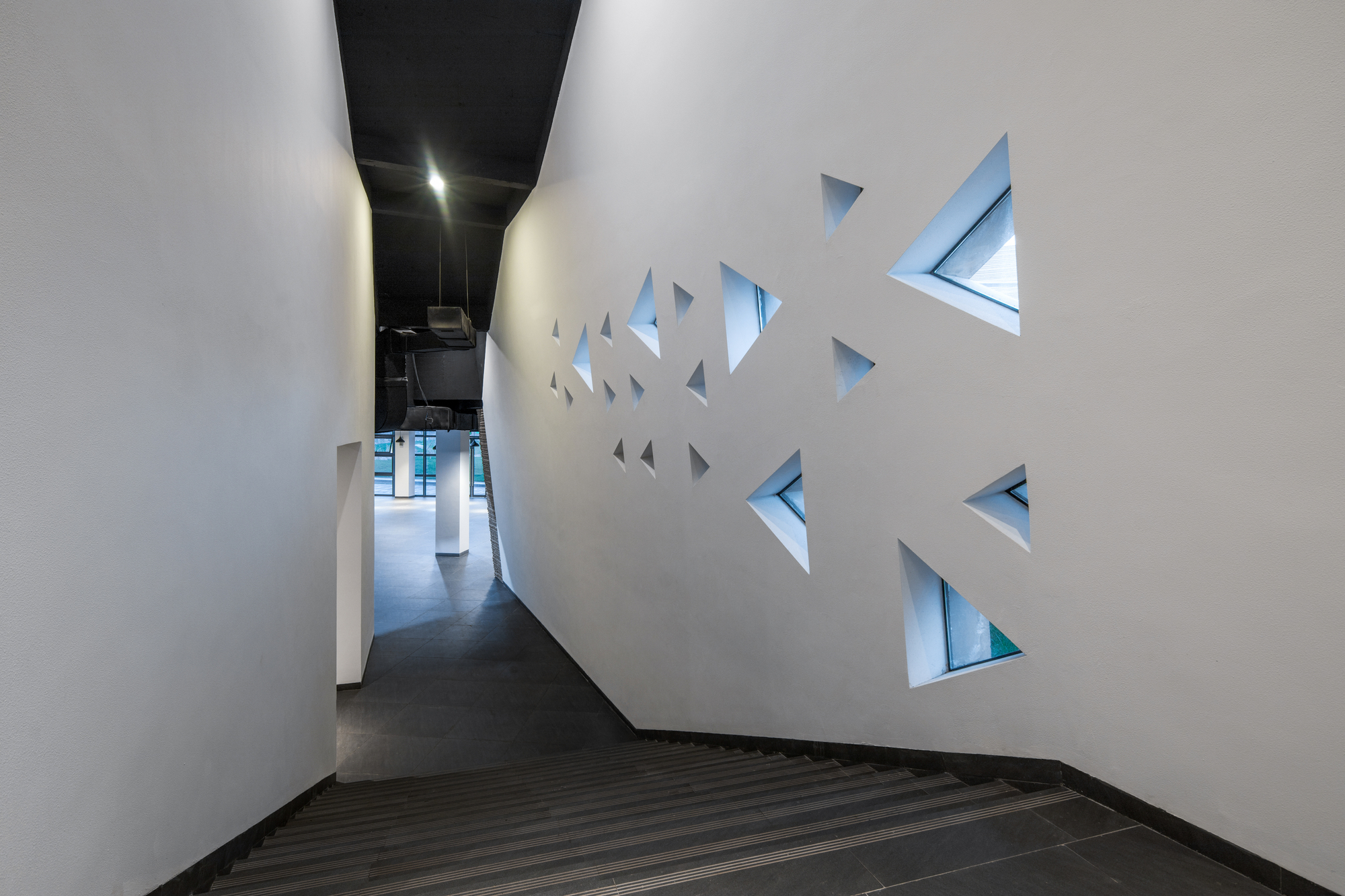 西昌邛海国家级旅游度假区游客中心丨CSWADI,ZAD-26