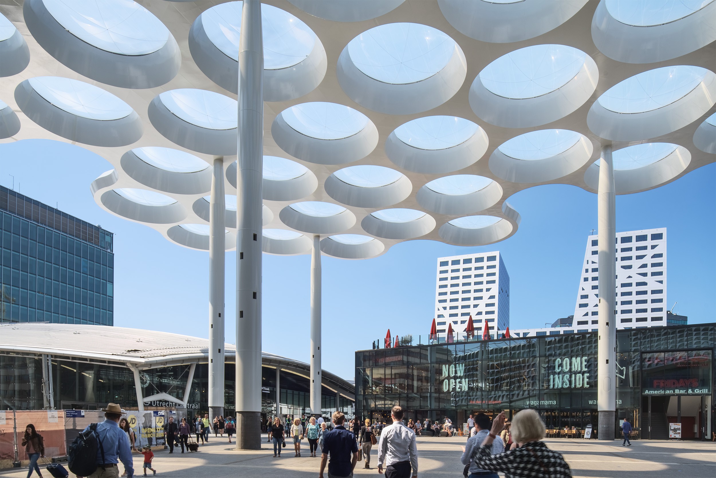 荷兰乌特勒支自行车停车场 | 世界最大规模,绿色出行新地标-13