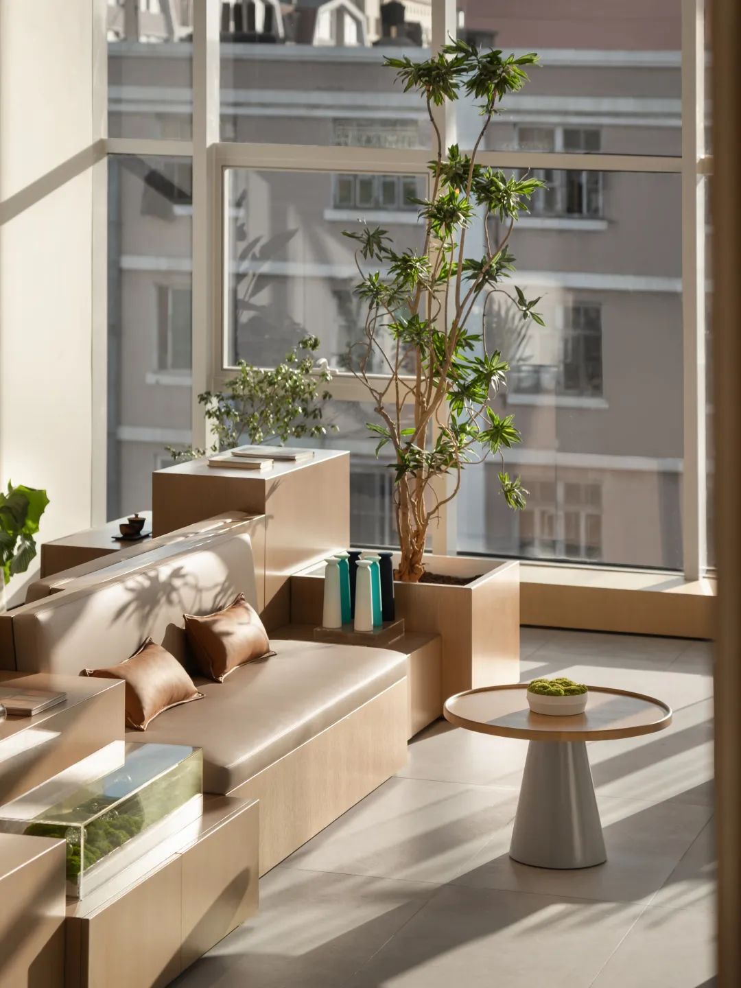 大连西安路蔚来中心丨中国大连丨元禾大千(软装),MOC DESIGN(硬装)-35