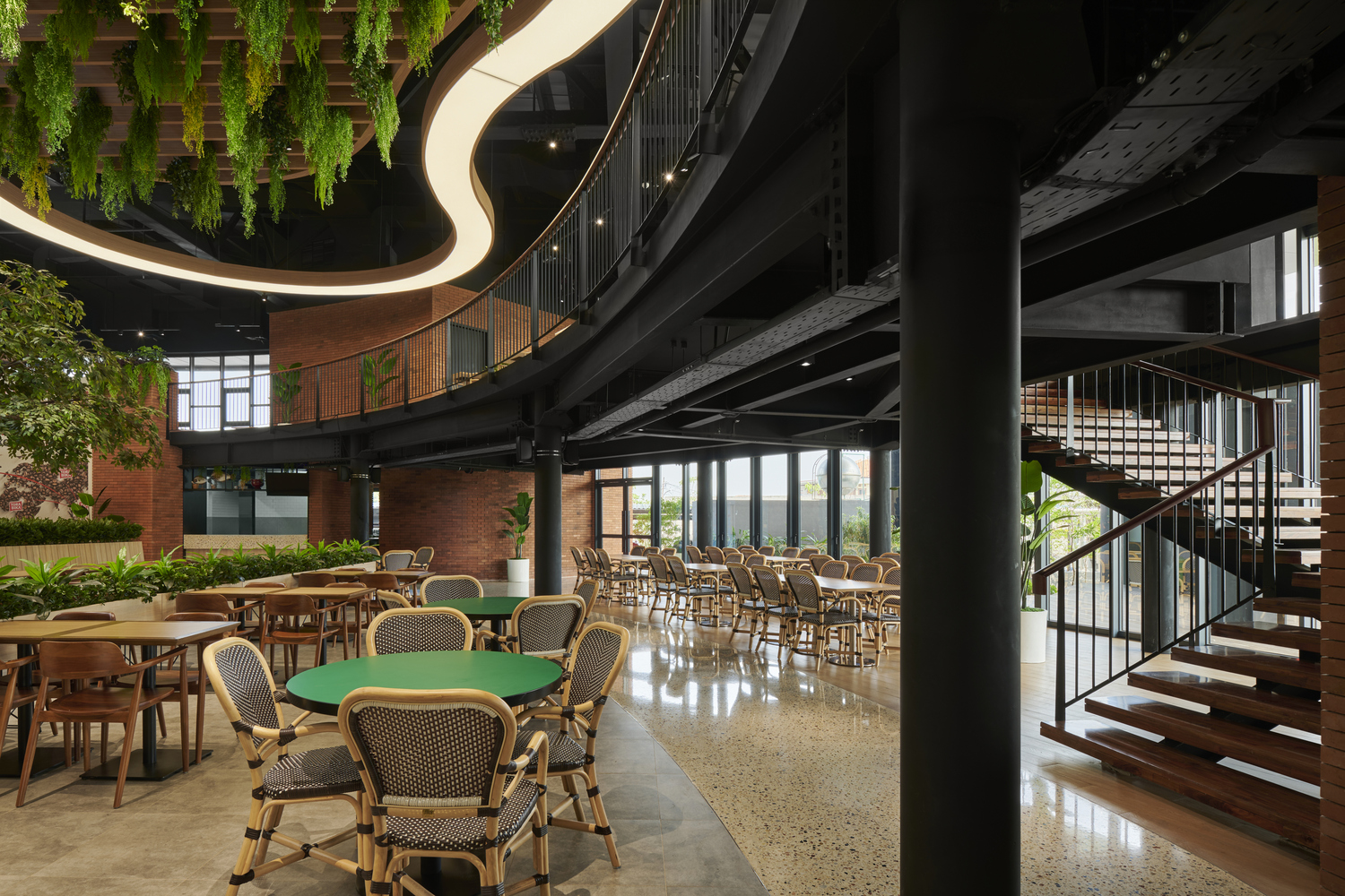 Mayora 总部餐厅-9