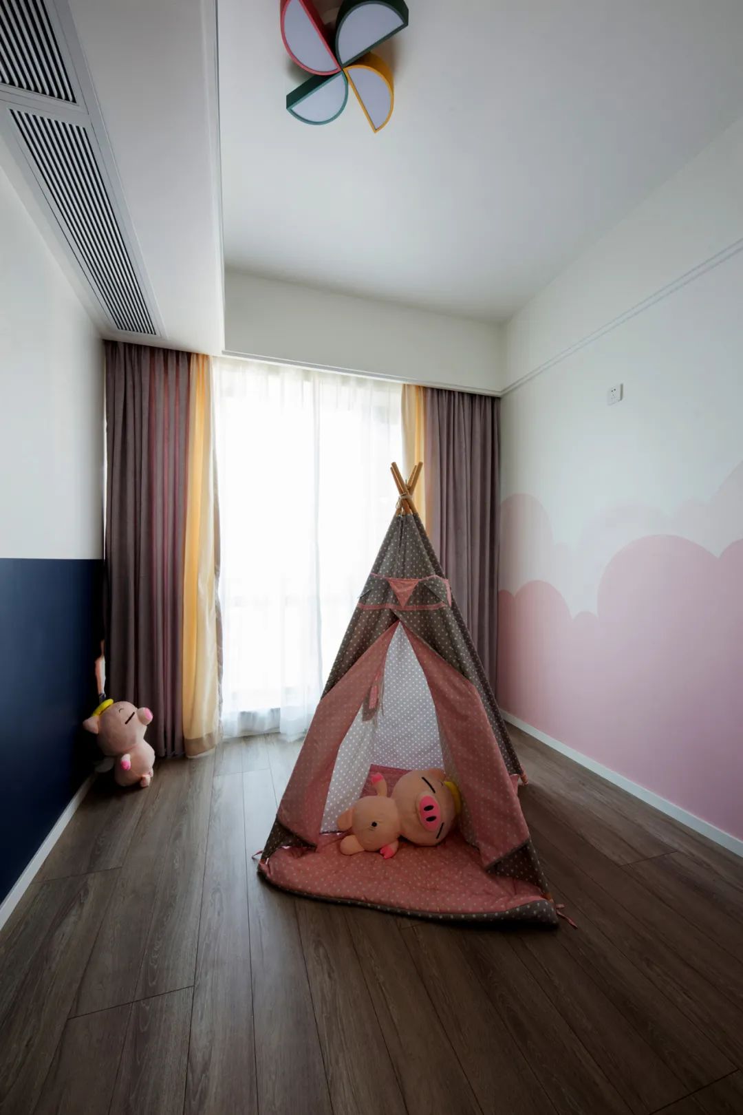 把游戏桌放在客厅，这才是年轻人的生活方式 | 漾设计-20