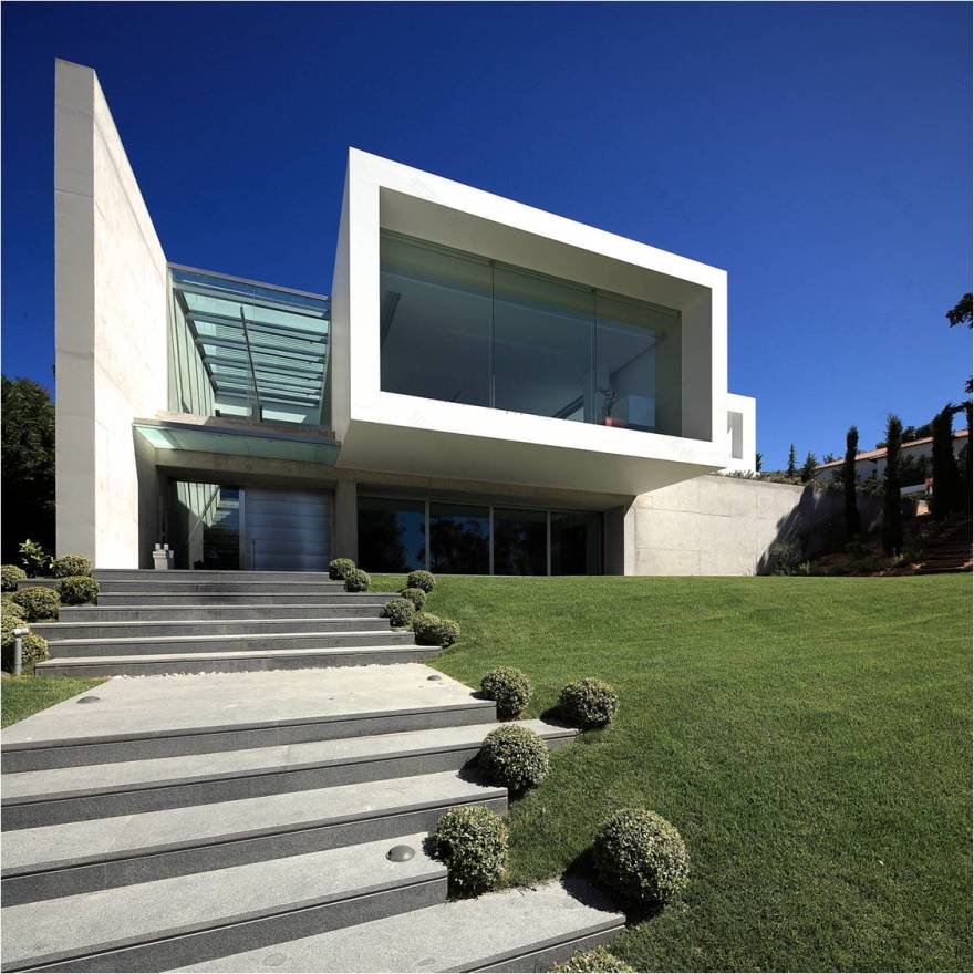 residence in ekali-0