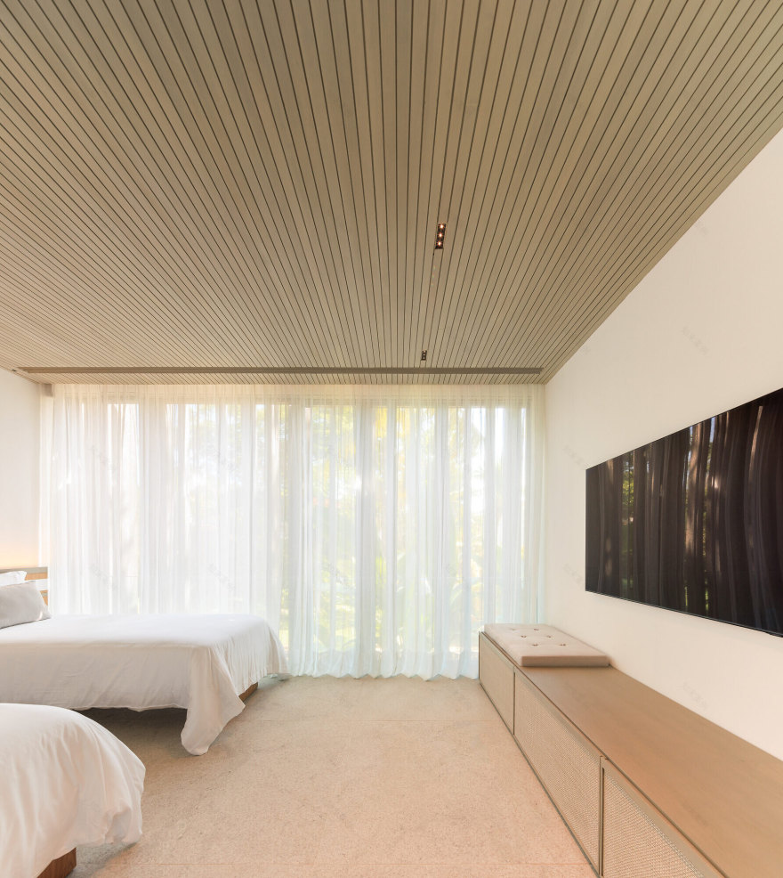 若JO是名字的缩写或者特定名称等保持原样:JO住所
若JO没有特殊意义,可意译为:住宅JO (不过这种说法一般是基于JO有特定指代前提,不然与住宅语义搭配会稍显突兀,最推荐情况一是JO有特定含义时的翻译) 丨巴西圣保罗-62