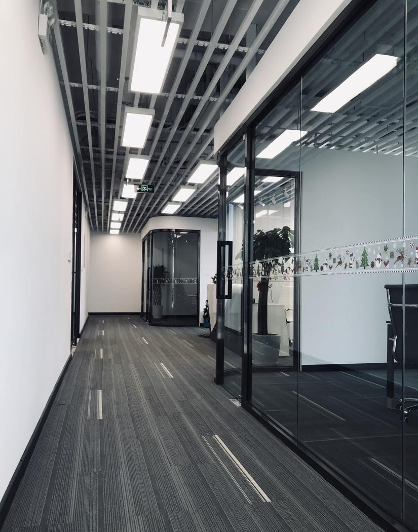 汉威国际工装创客空间——现代创意办公空间设计-10