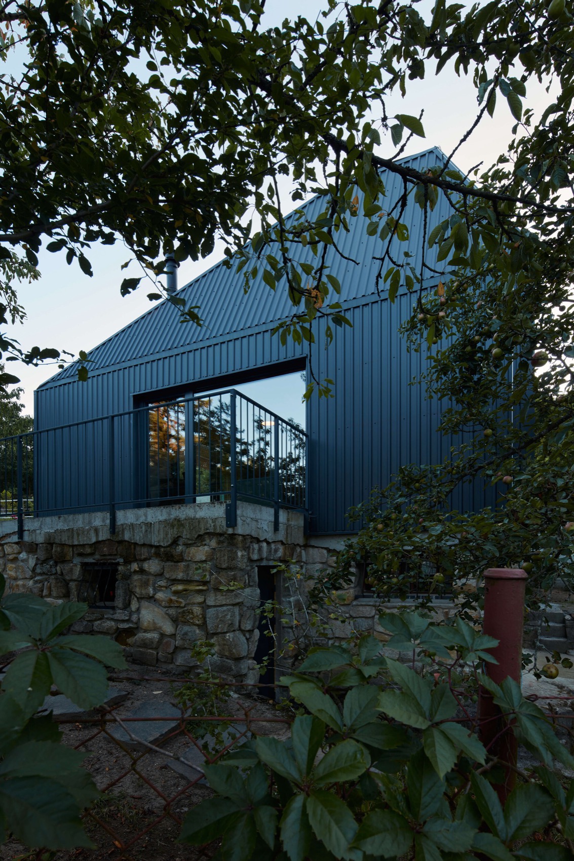 天窗小屋丨捷克丨Atelier Hajný-16