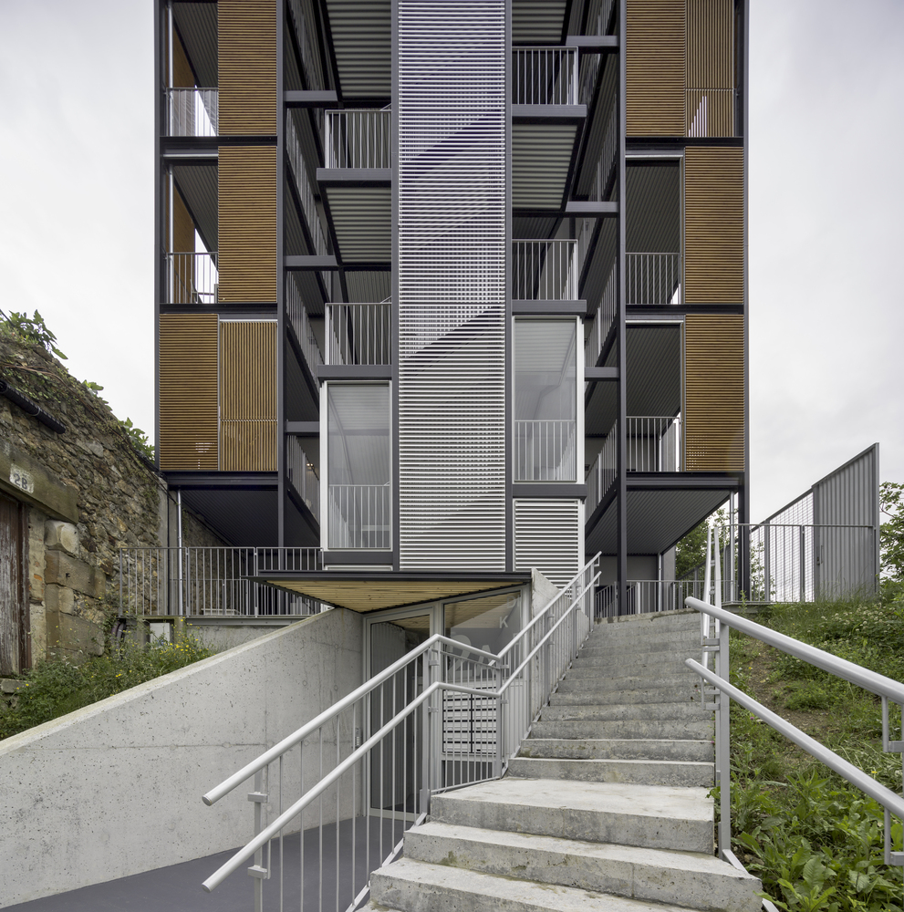 河滨重生 · 2A Dique 街老建筑翻新丨西班牙丨Behark-33