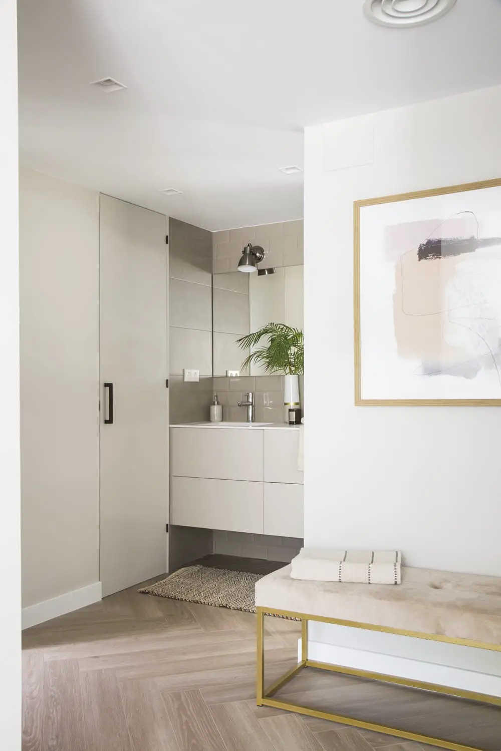 黑沙风格装点巴塞罗那家庭公寓-18