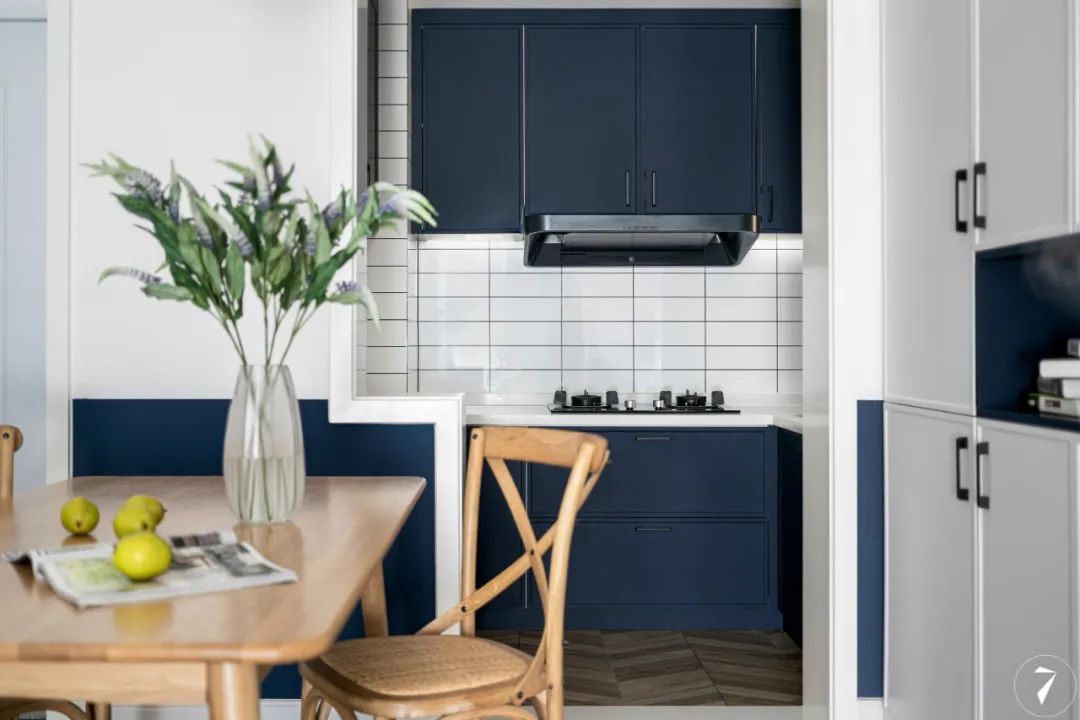 四川自贡 89㎡红蓝撞色家,定制父母宜居空间-28