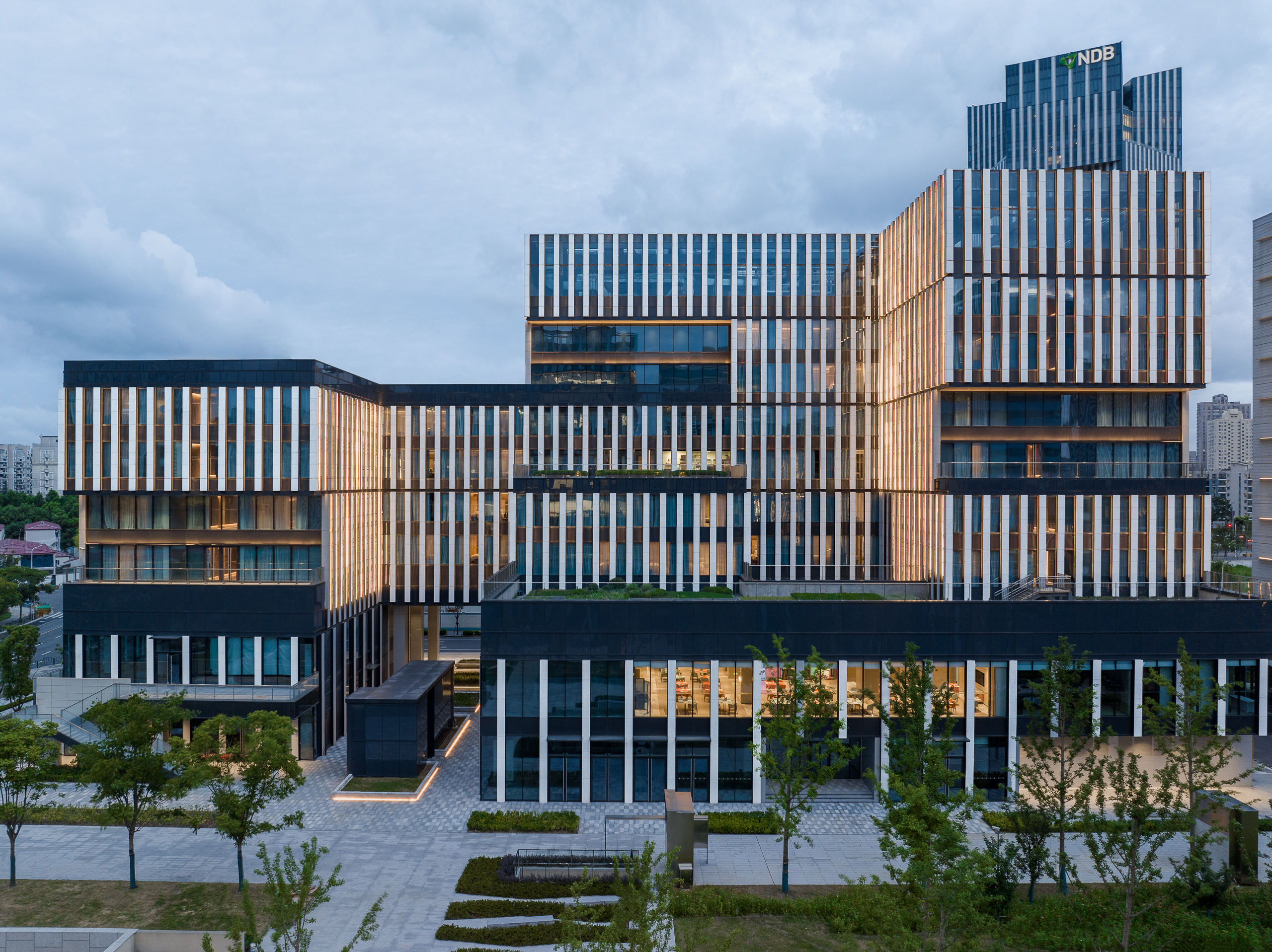 HPP | SPDB Center + EVEN Hotel – Green Valley-15