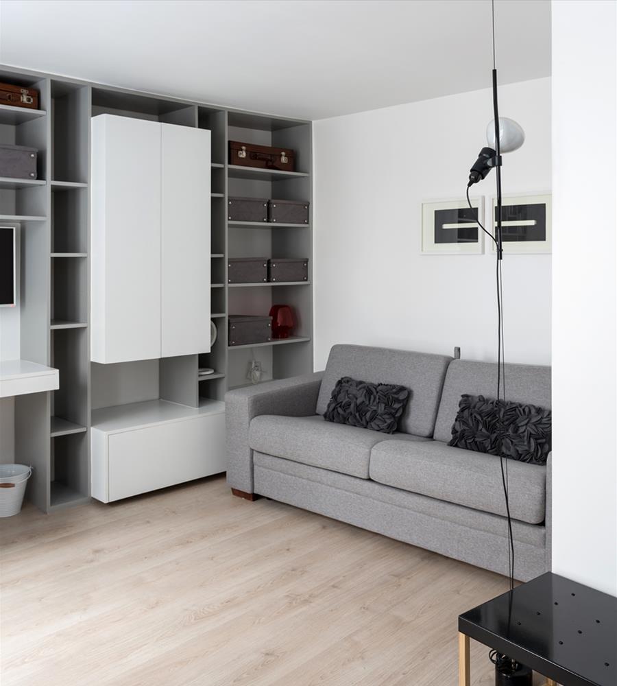 巴黎 19㎡小户型公寓 | 古老建筑中的现代生活-4