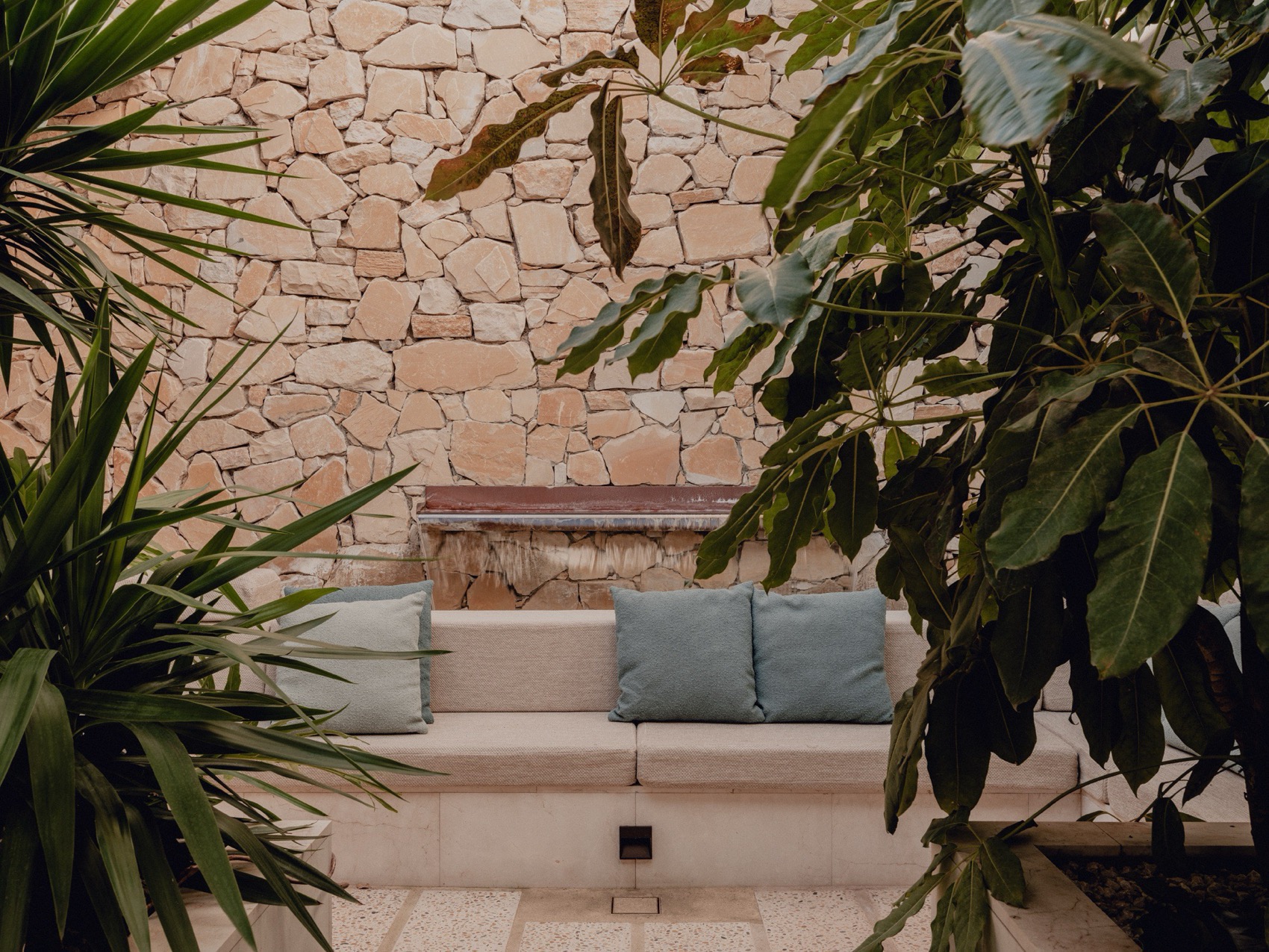 水疗健康中心，西班牙 / Lagula Arquitectes-23