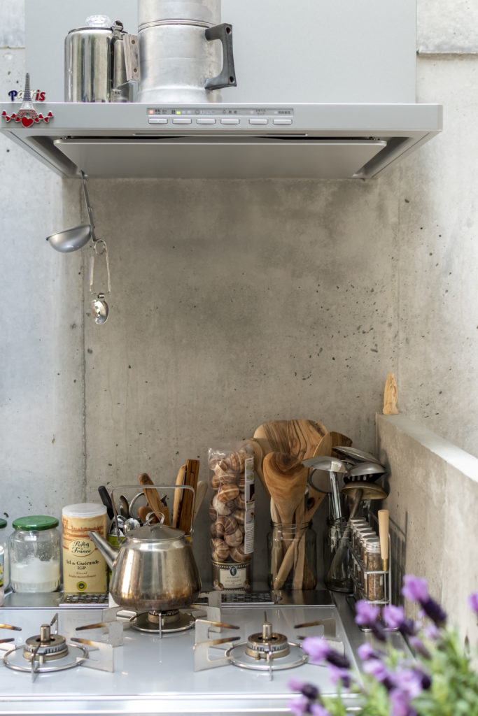 19㎡の家に暮らす極限的にコンパクトな家での豊かで、密度の濃い生活 | Style of Life | 100%LiFE-4