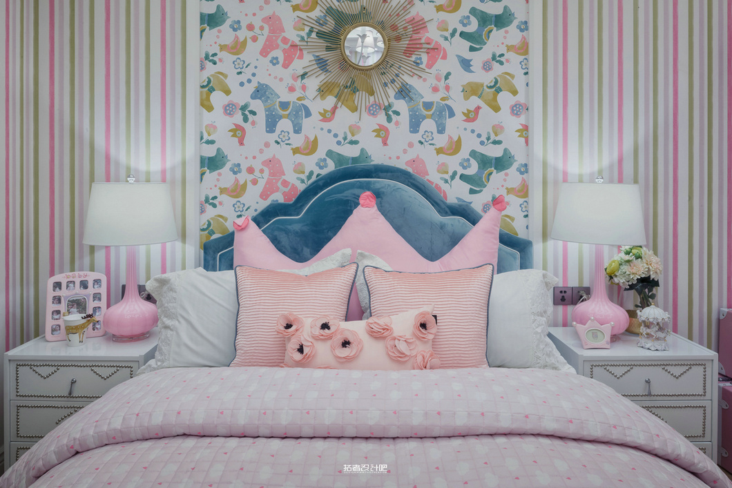 成都融创观玺台高层样板间-19