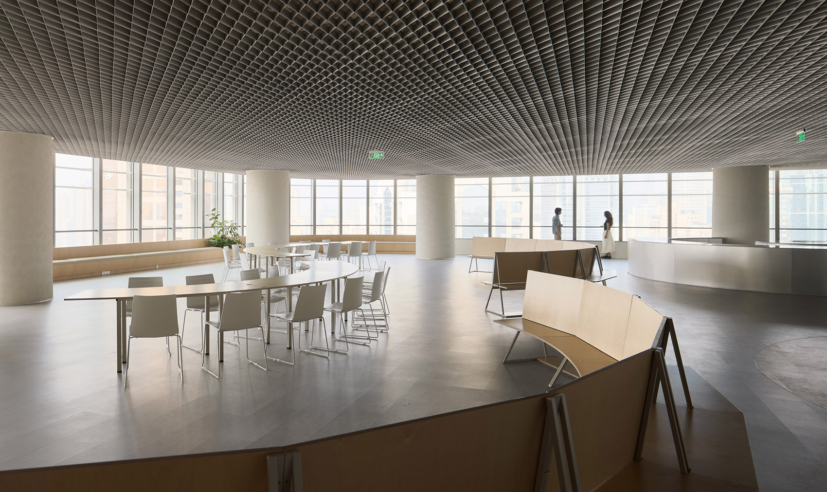 梯度与适度·陆家嘴某资产管理公司室内设计丨中国上海丨HCCH合尘建筑-3