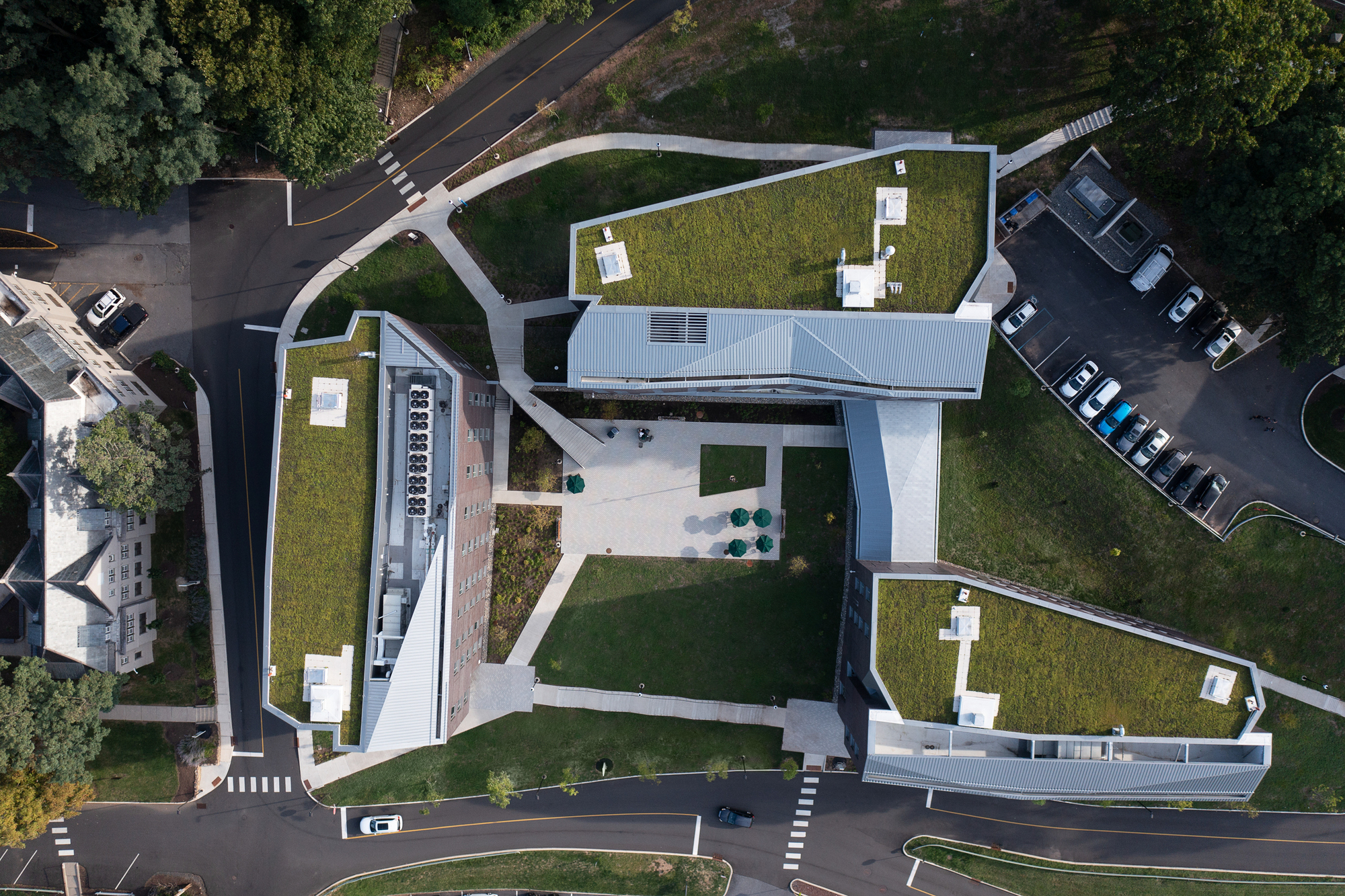 Lehigh University Singleton, Hitch, and Maida Residential Houses / Sasaki-49